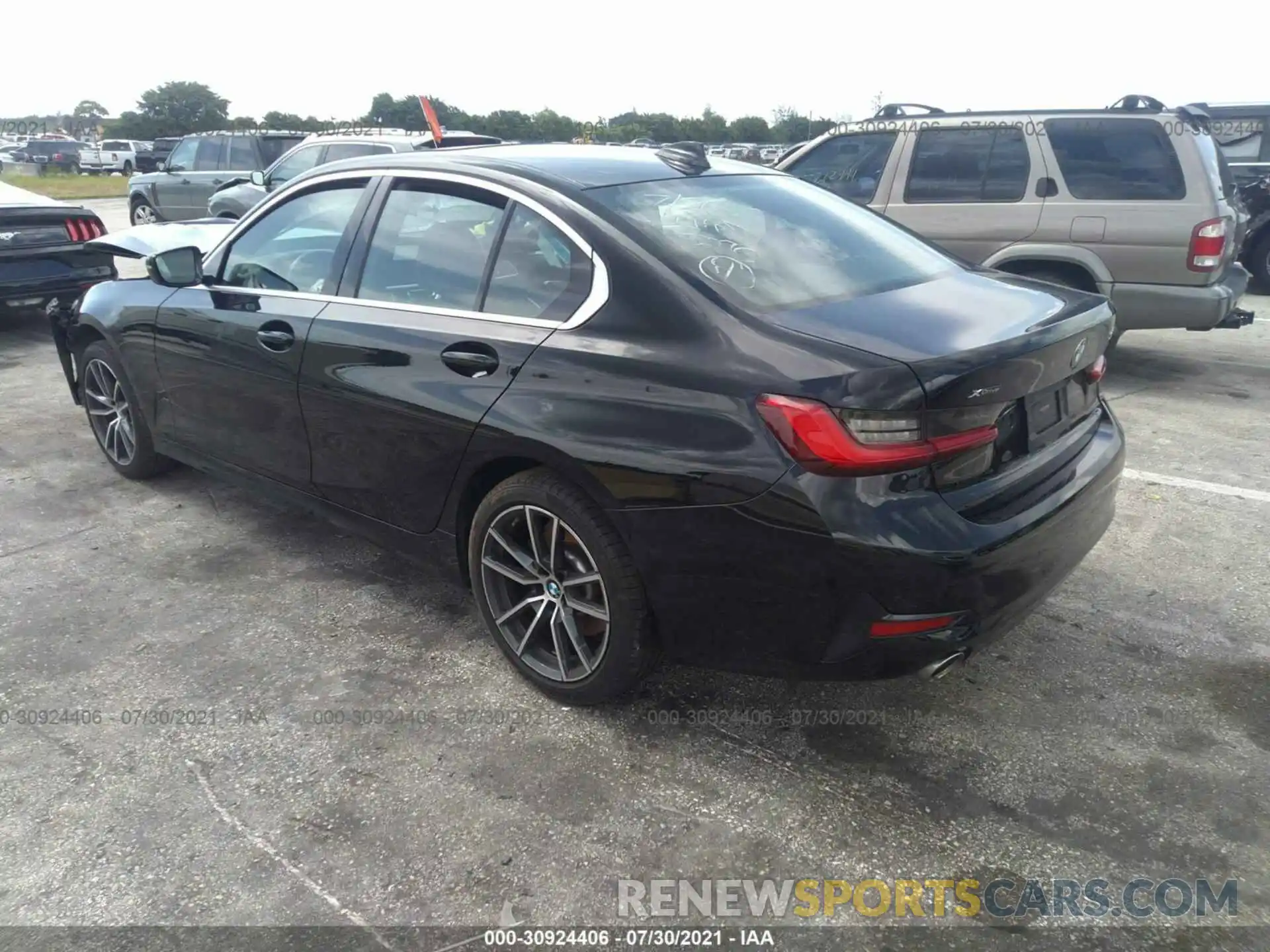 3 Photograph of a damaged car 3MW5R7J08L8B25290 BMW 3 SERIES 2020