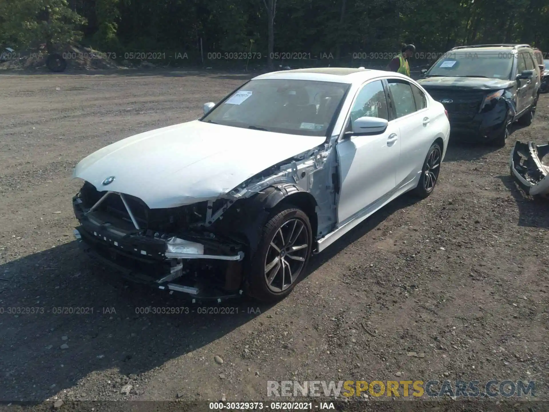 2 Photograph of a damaged car 3MW5R7J08L8B35110 BMW 3 SERIES 2020