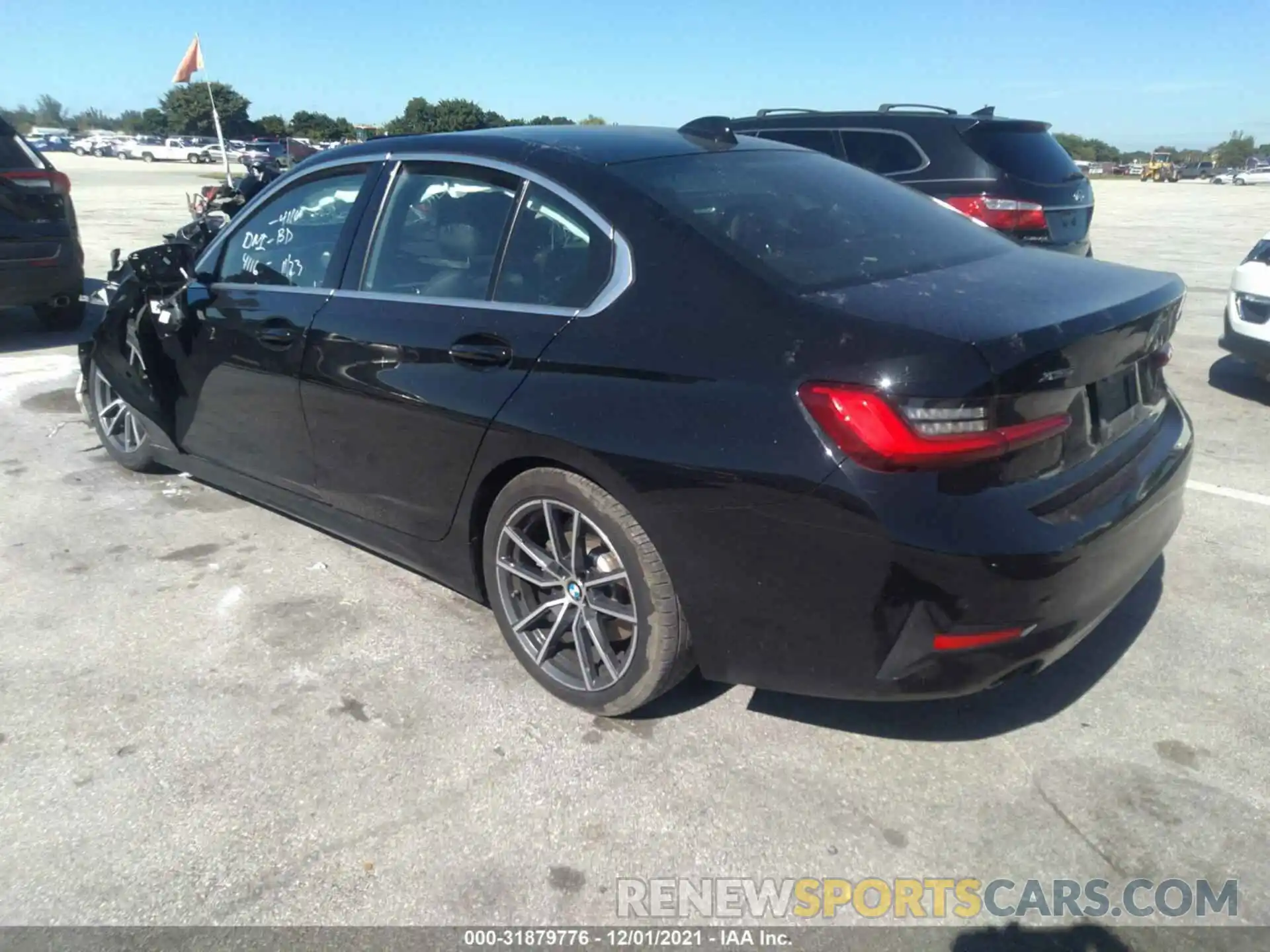 3 Photograph of a damaged car 3MW5R7J09L8B05498 BMW 3 SERIES 2020