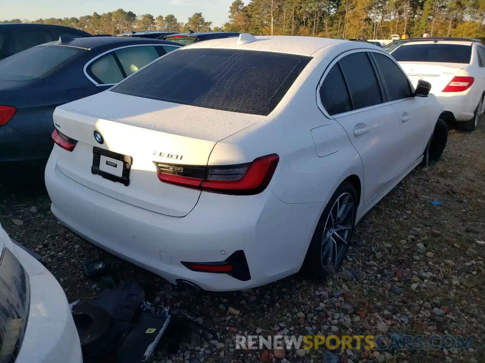 4 Photograph of a damaged car 3MW5R7J09L8B22012 BMW 3 SERIES 2020