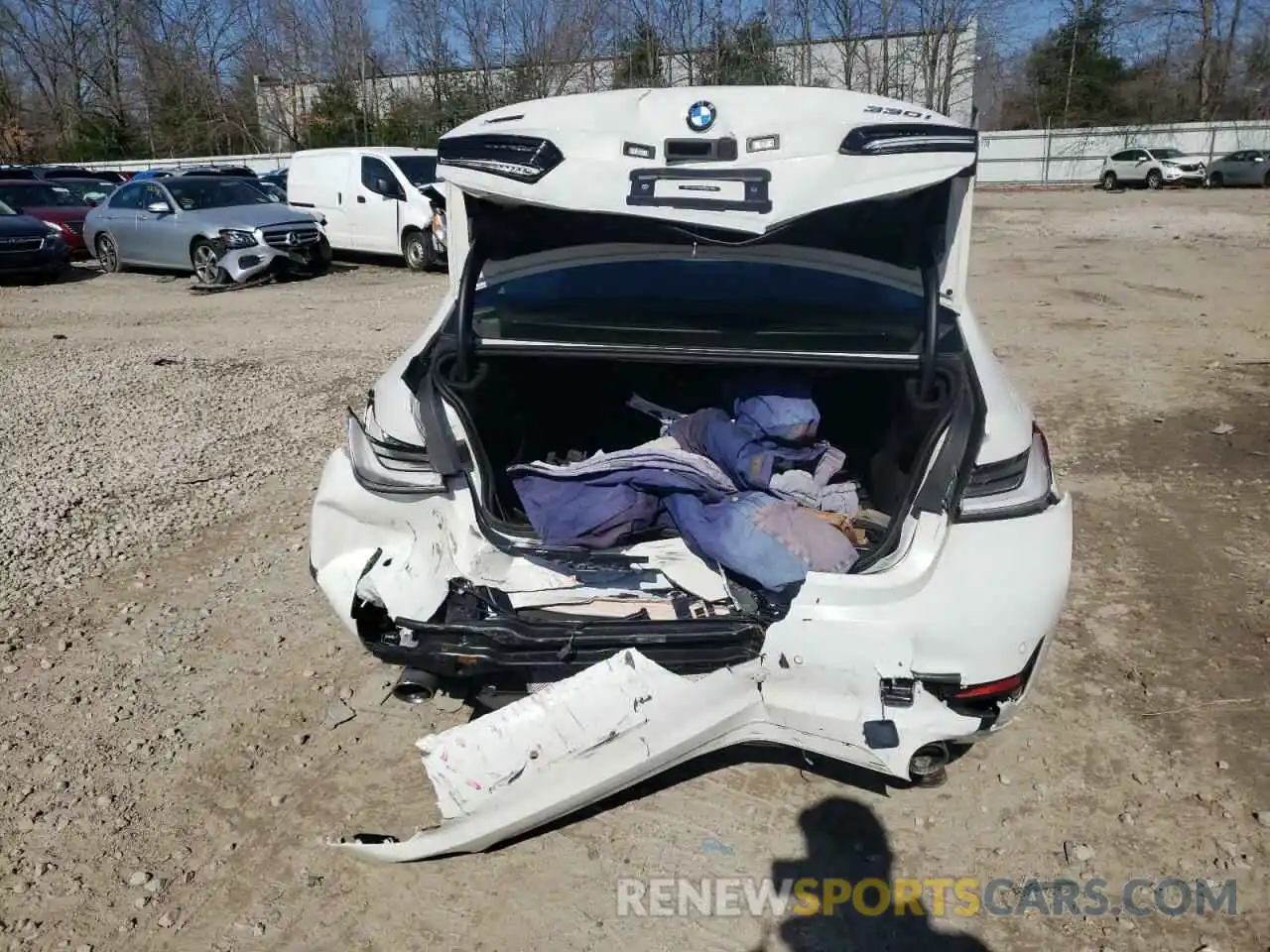 9 Photograph of a damaged car 3MW5R7J09L8B24228 BMW 3 SERIES 2020