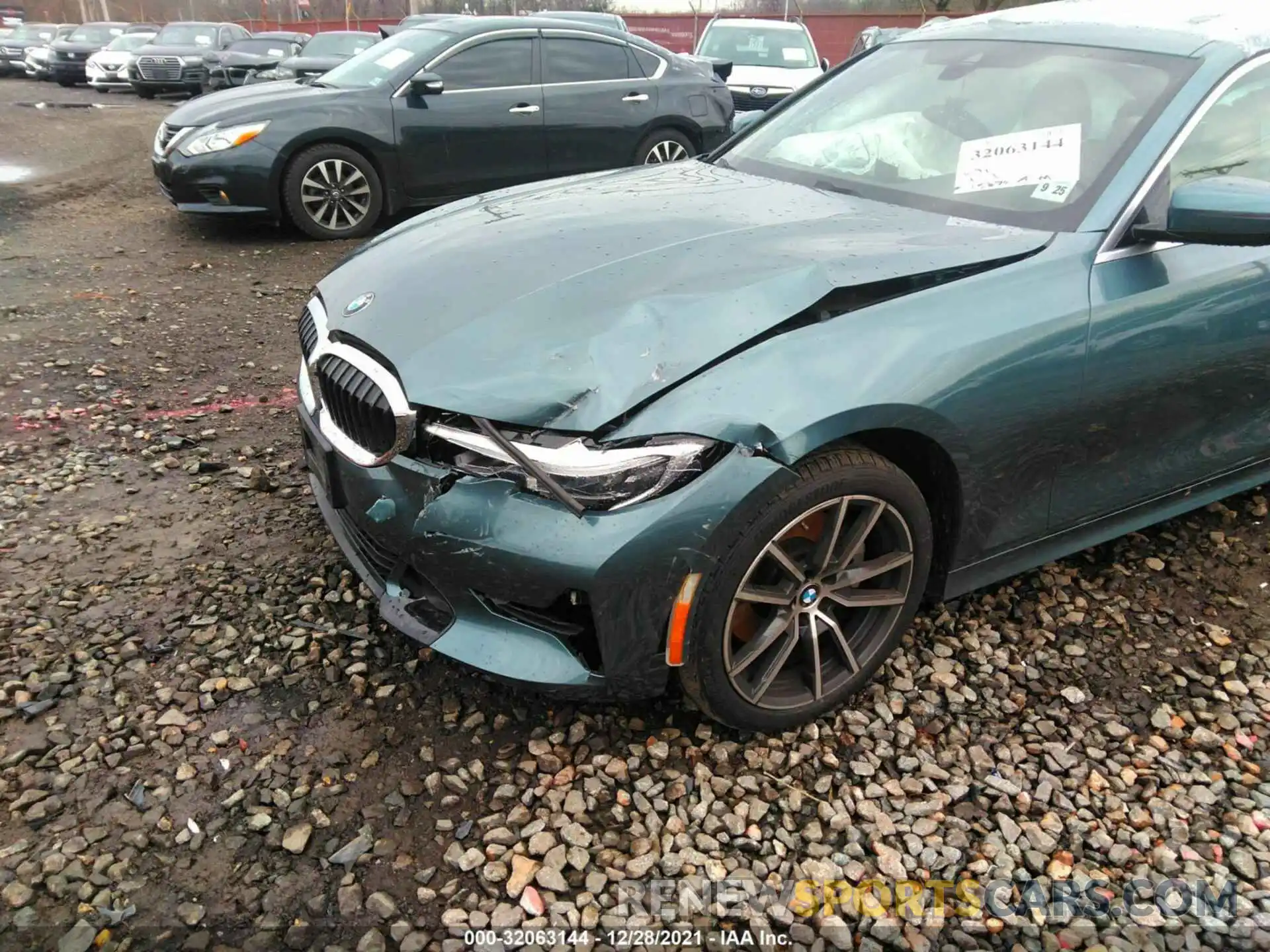 6 Photograph of a damaged car 3MW5R7J09L8B32698 BMW 3 SERIES 2020