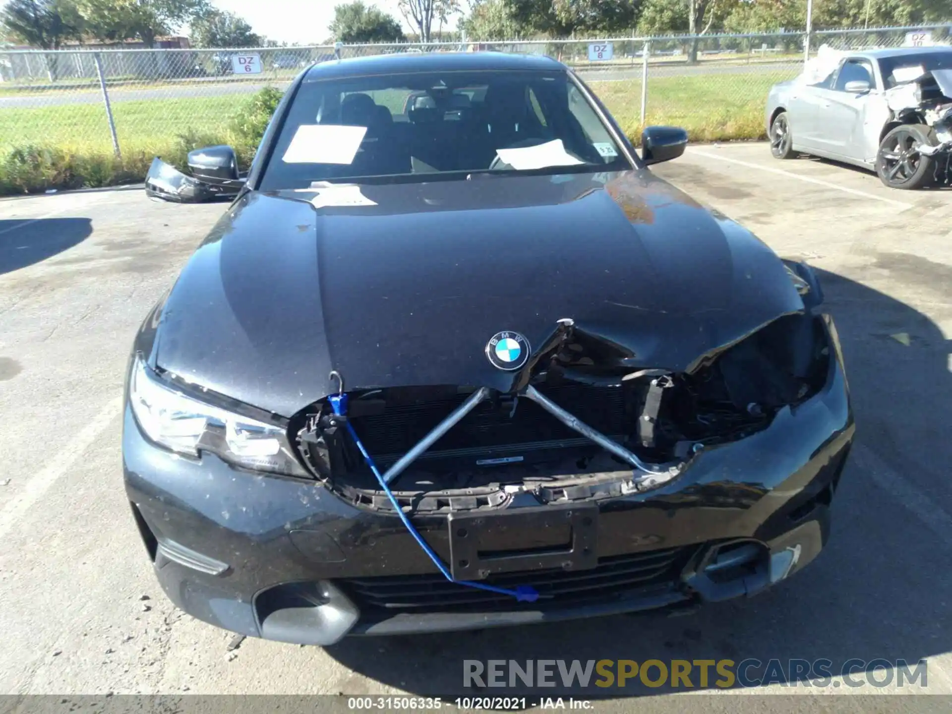 6 Photograph of a damaged car 3MW5R7J09L8B45774 BMW 3 SERIES 2020