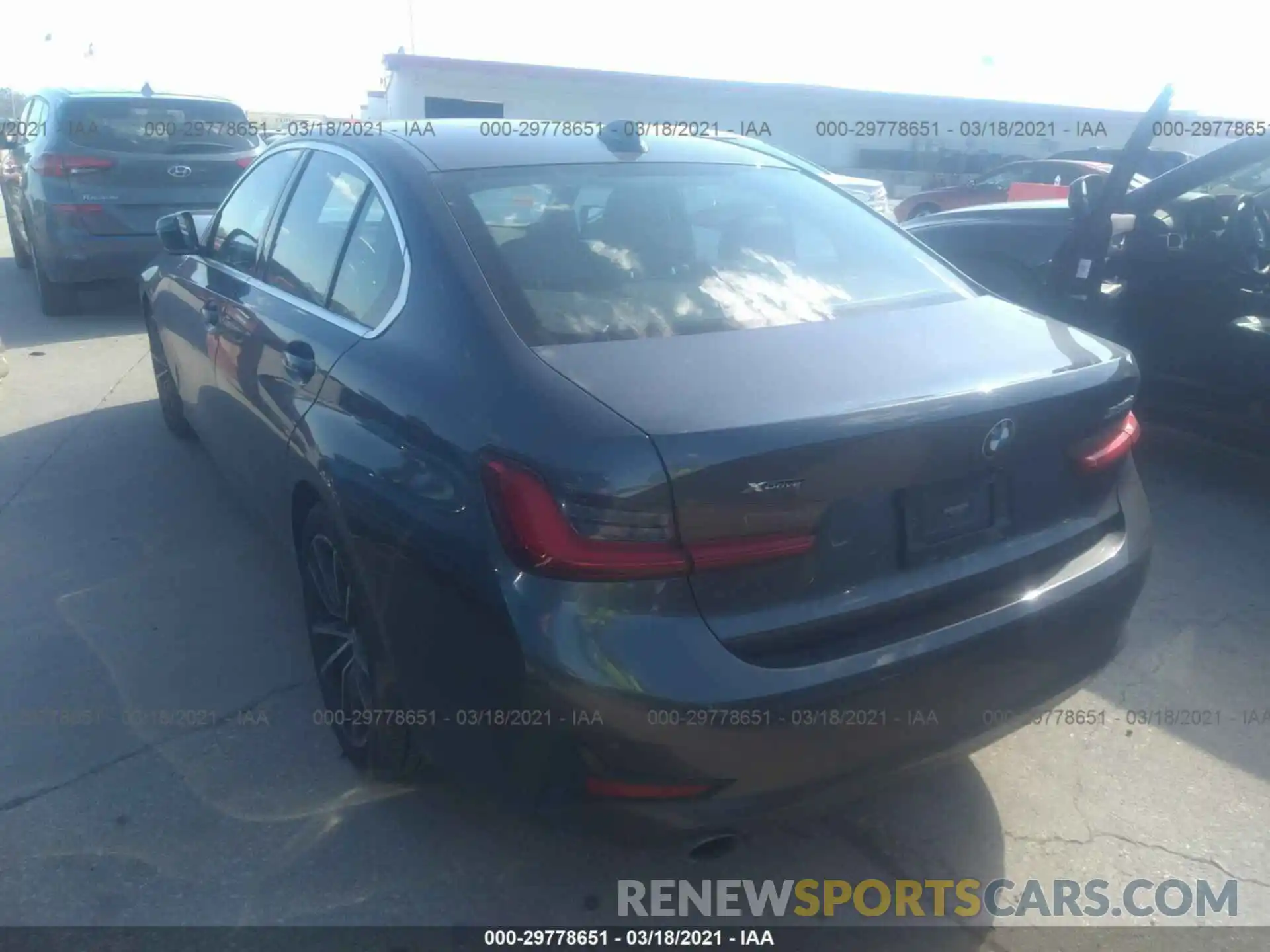 3 Photograph of a damaged car 3MW5R7J0XL8B09205 BMW 3 SERIES 2020