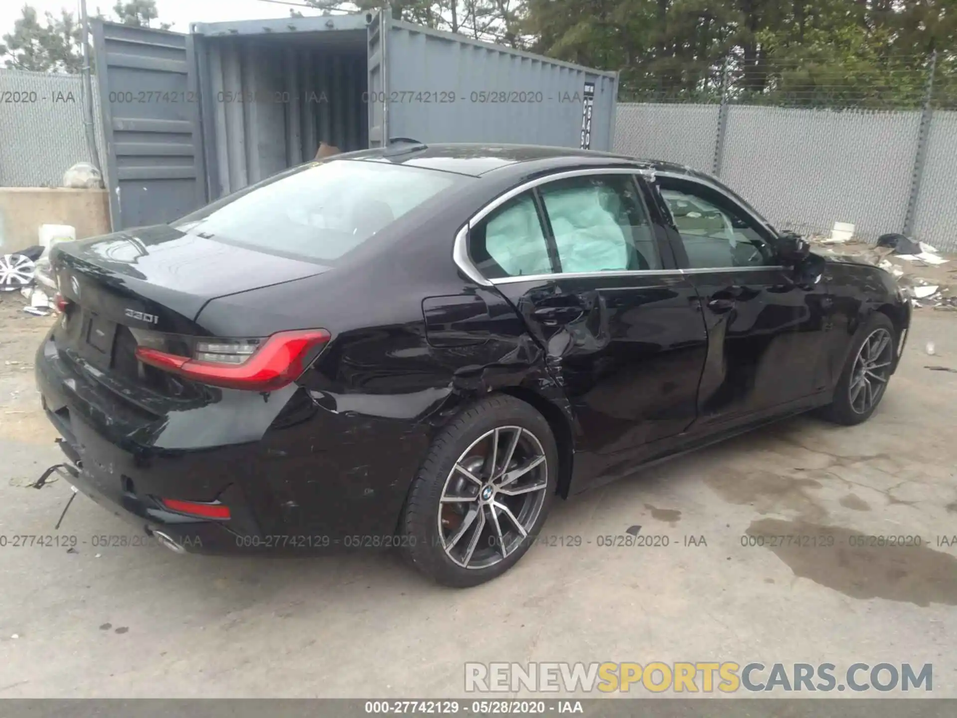 4 Photograph of a damaged car 3MW5R7J0XL8B13335 BMW 3 SERIES 2020