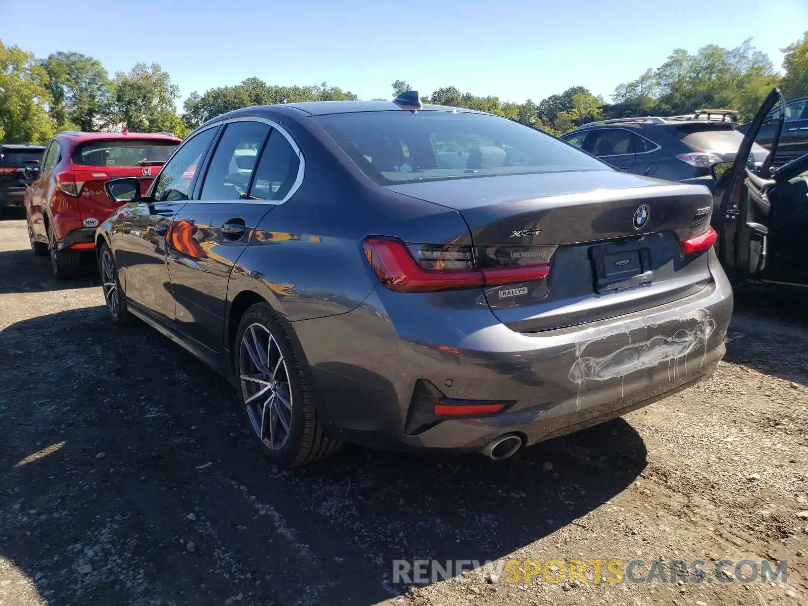 3 Photograph of a damaged car 3MW5R7J0XL8B15182 BMW 3 SERIES 2020