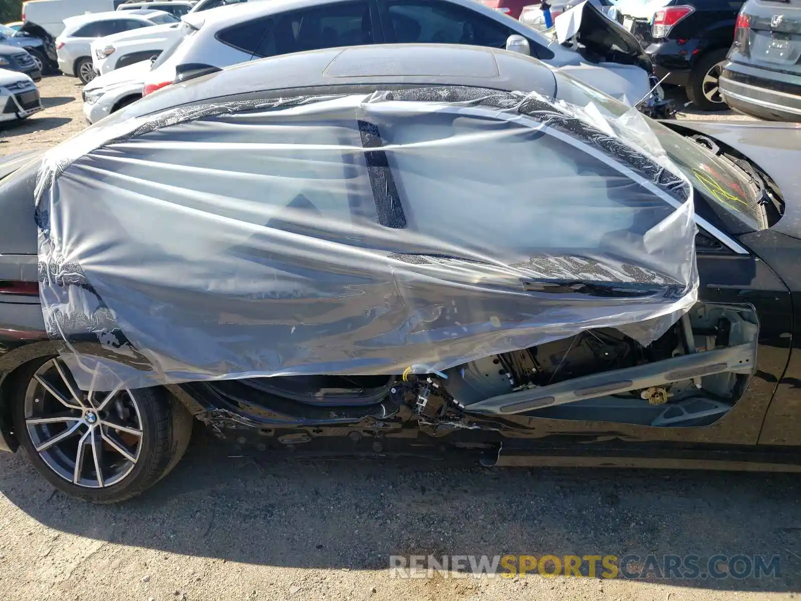 9 Photograph of a damaged car 3MW5R7J0XL8B24030 BMW 3 SERIES 2020