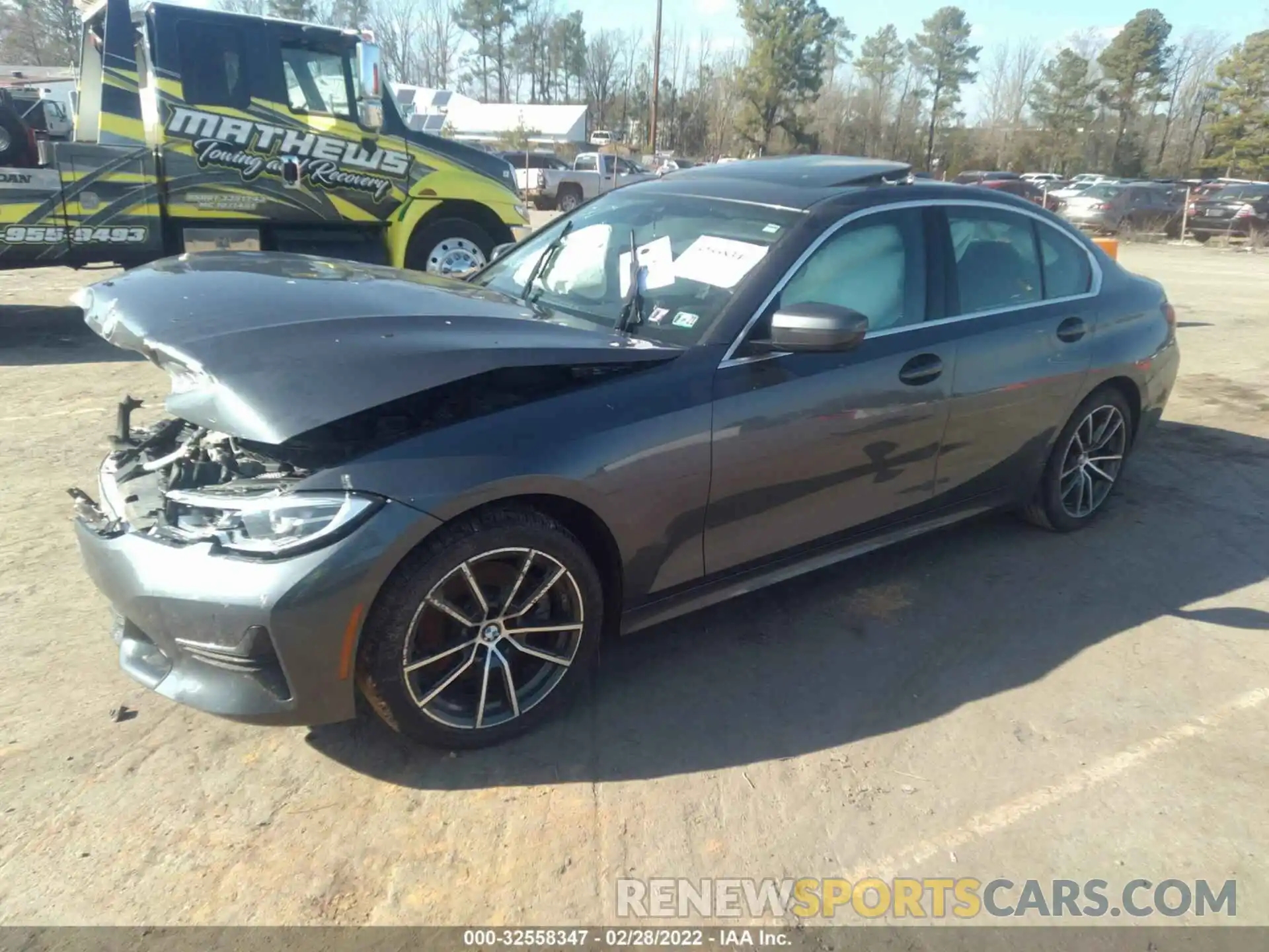 2 Photograph of a damaged car 3MW5R7J0XL8B24349 BMW 3 SERIES 2020