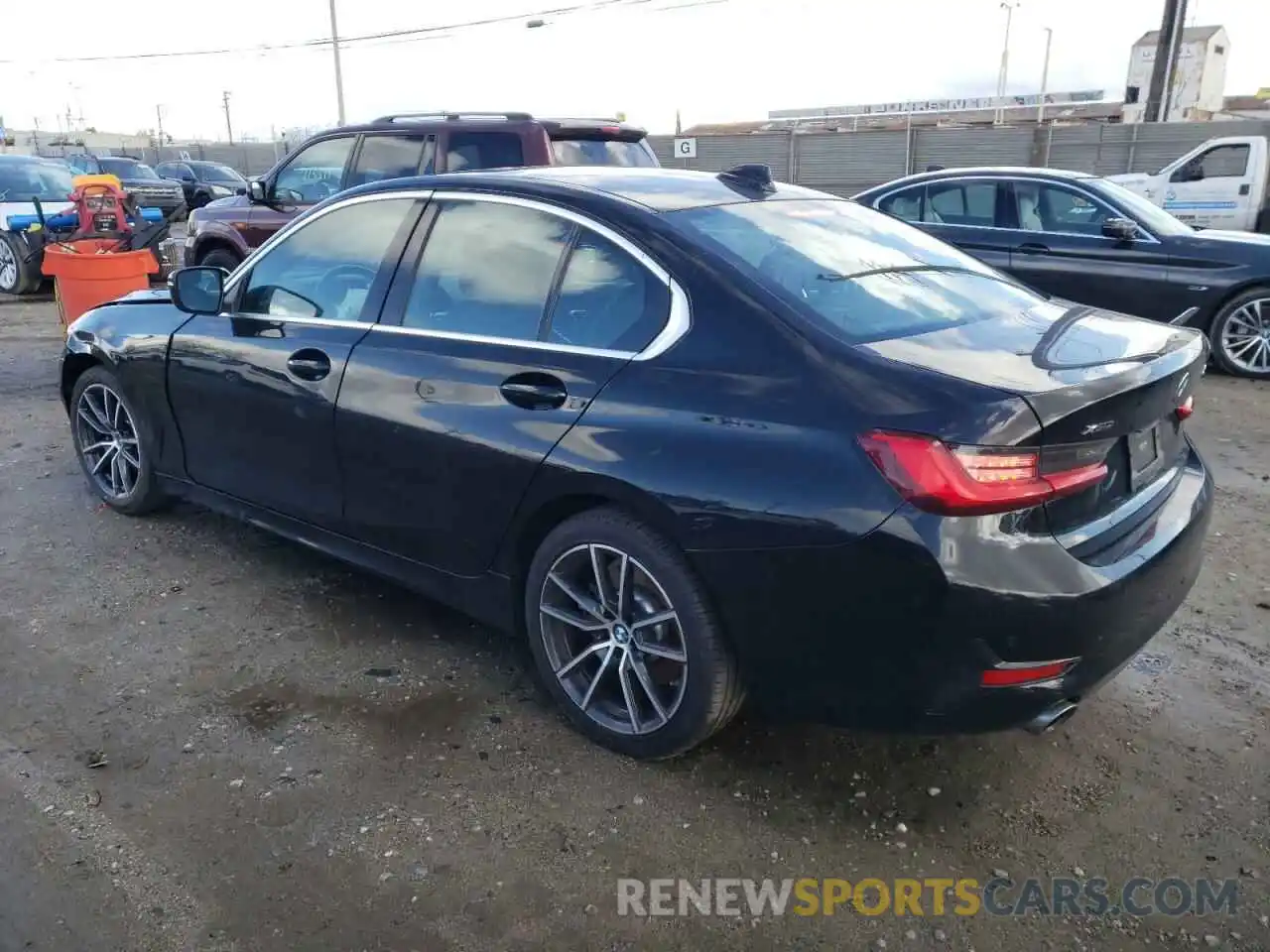 3 Photograph of a damaged car 3MW5R7J0XL8B25050 BMW 3 SERIES 2020