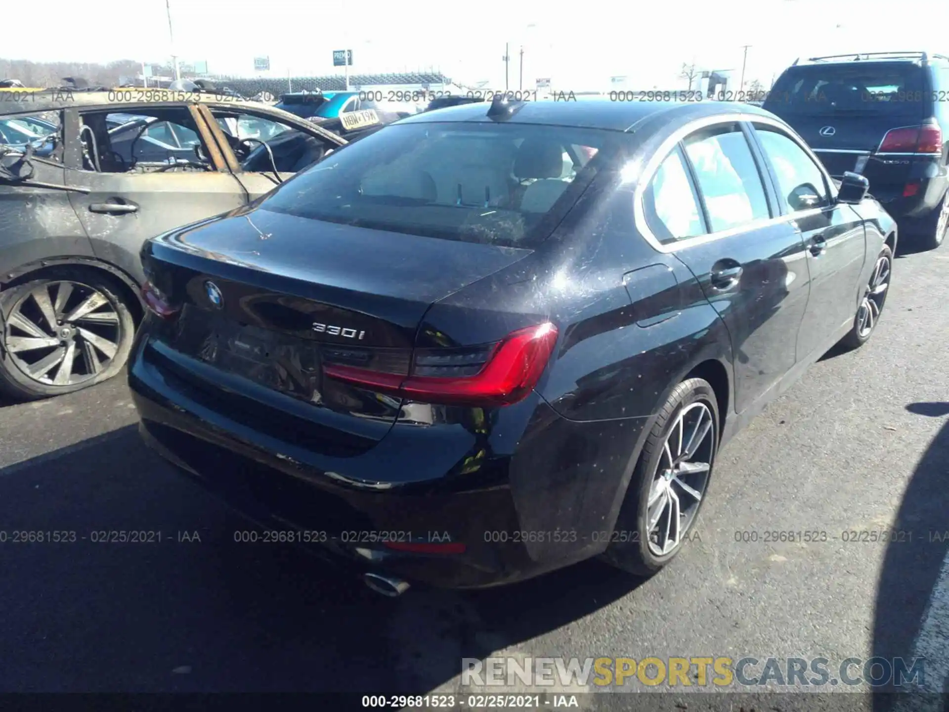 4 Photograph of a damaged car 3MW5R7J0XL8B31219 BMW 3 SERIES 2020