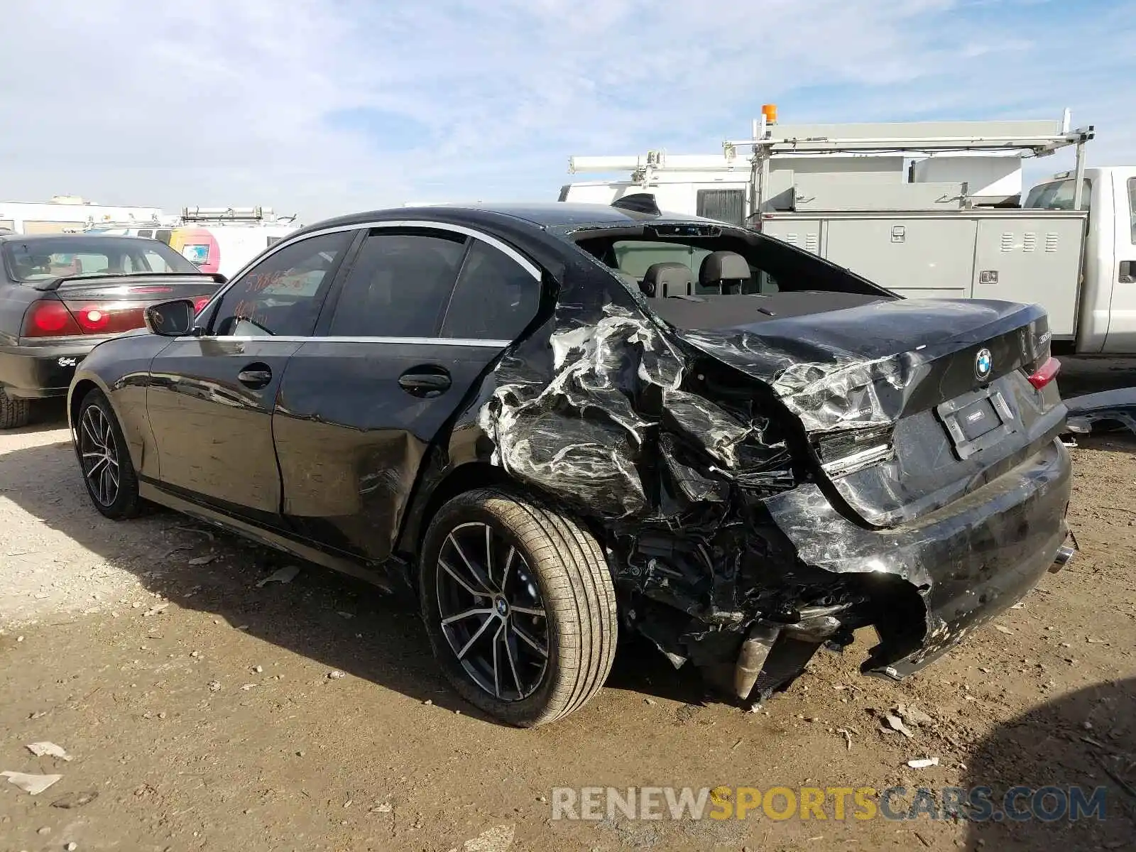 3 Photograph of a damaged car 3MW5R7J0XL8B36744 BMW 3 SERIES 2020