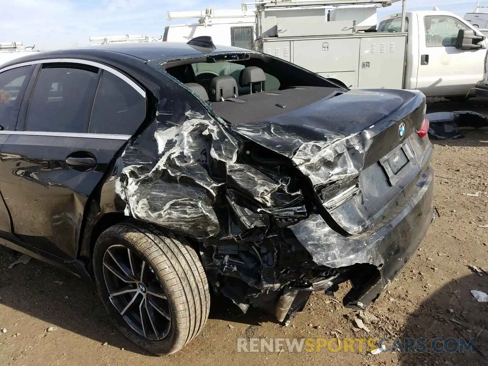 9 Photograph of a damaged car 3MW5R7J0XL8B36744 BMW 3 SERIES 2020