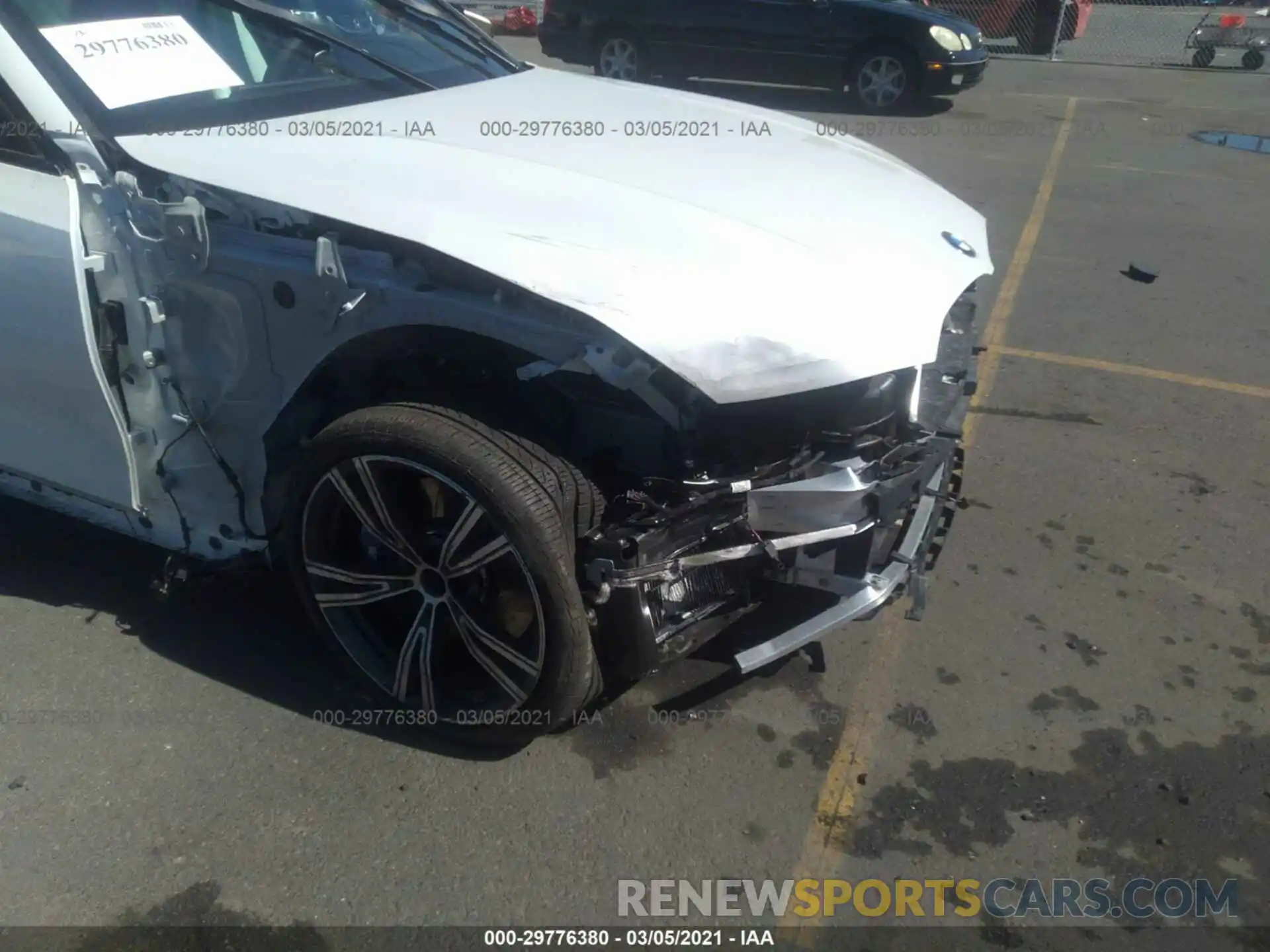 6 Photograph of a damaged car 3MW5U7J02L8B31097 BMW 3 SERIES 2020