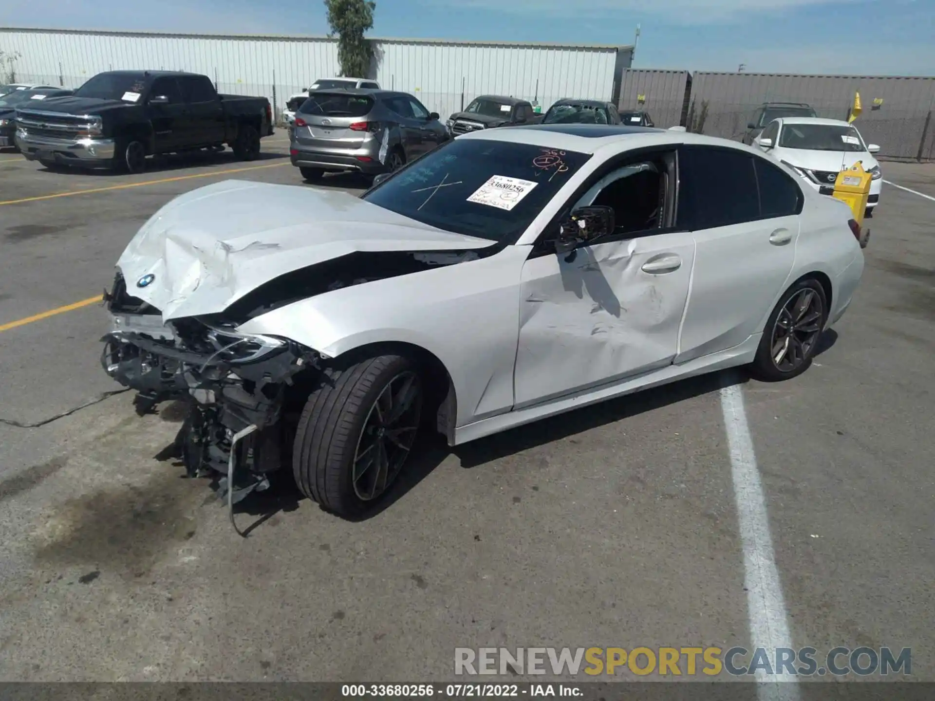 2 Photograph of a damaged car 3MW5U7J05L8B29487 BMW 3 SERIES 2020