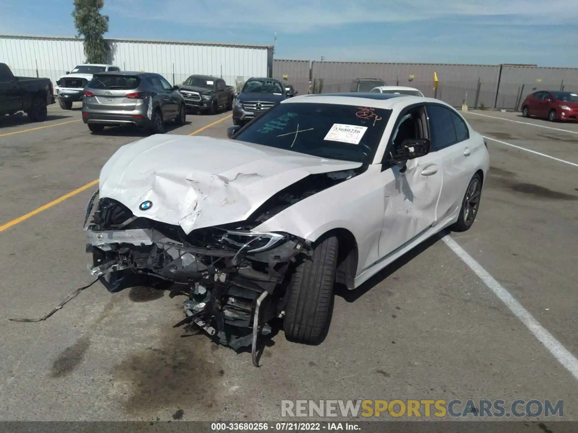 6 Photograph of a damaged car 3MW5U7J05L8B29487 BMW 3 SERIES 2020