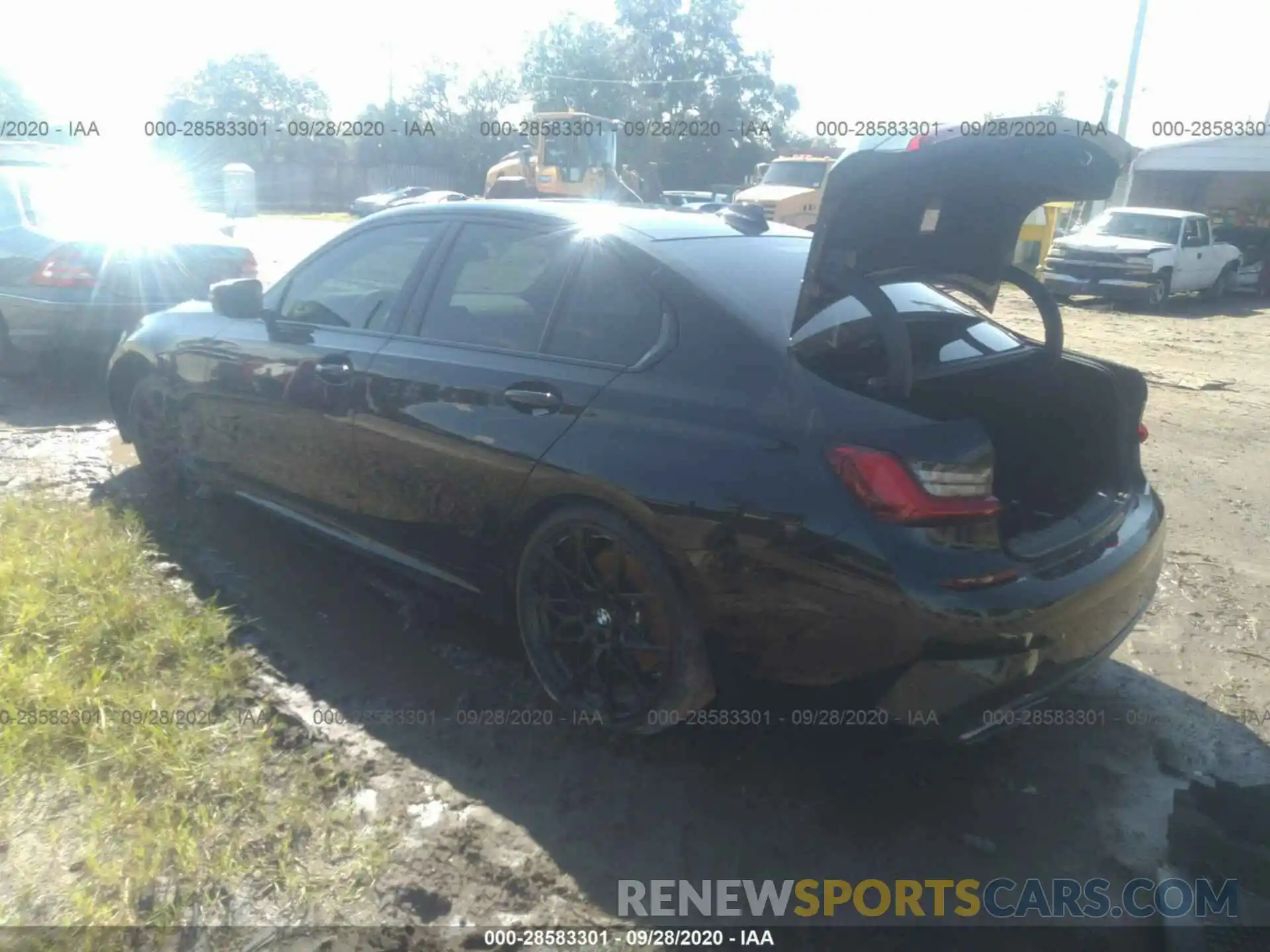 3 Photograph of a damaged car 3MW5U7J09L8B26639 BMW 3 SERIES 2020