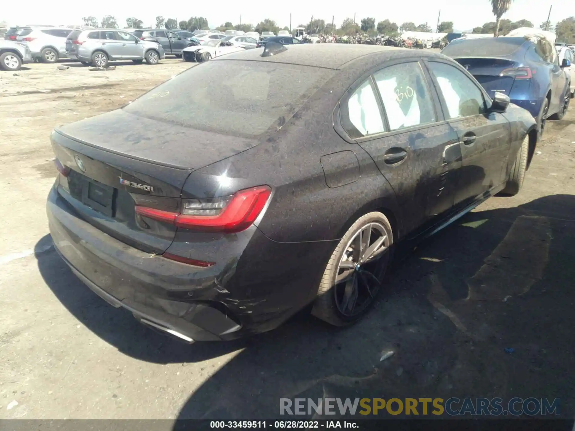 4 Photograph of a damaged car 3MW5U7J0XL8B45698 BMW 3 SERIES 2020