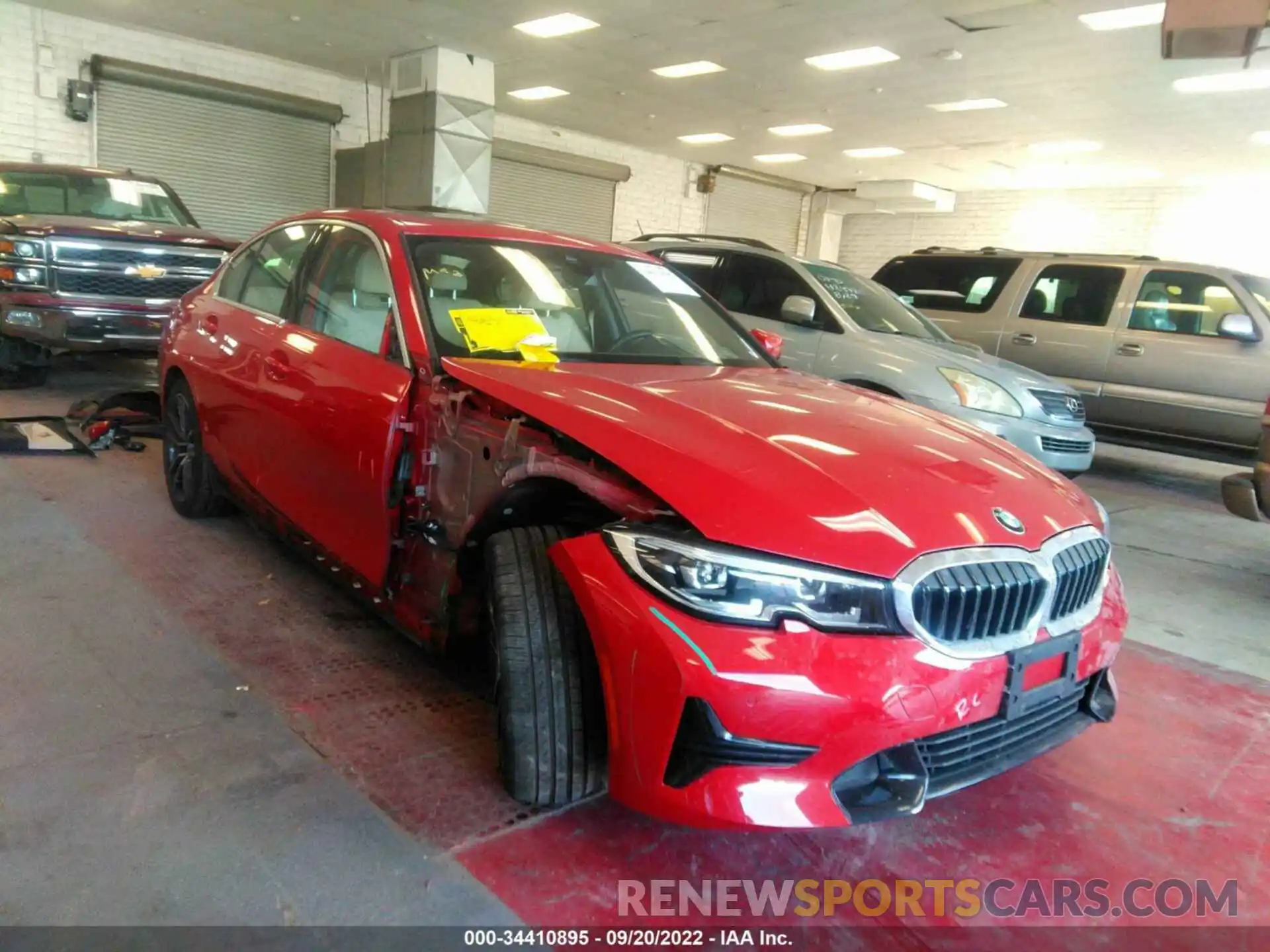 1 Photograph of a damaged car WBA5R1C00LFH33390 BMW 3 SERIES 2020