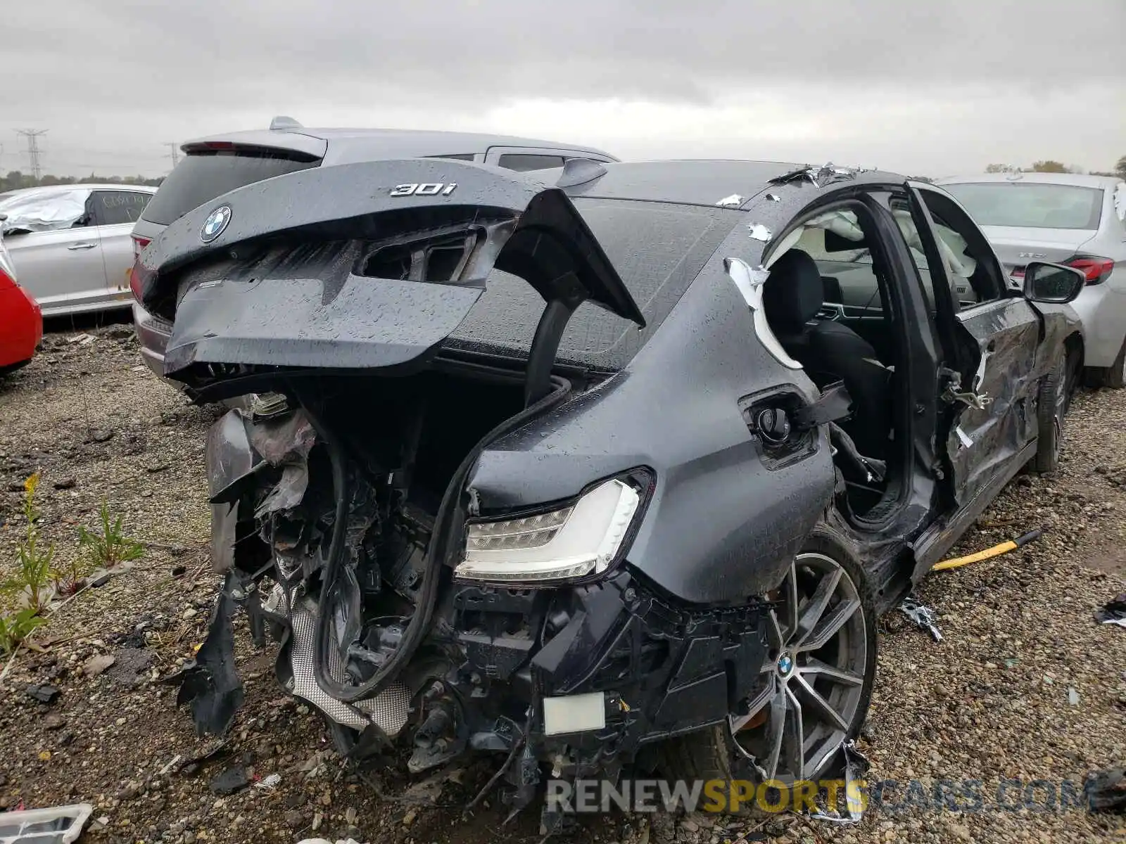 4 Photograph of a damaged car WBA5R1C00LFH35933 BMW 3 SERIES 2020