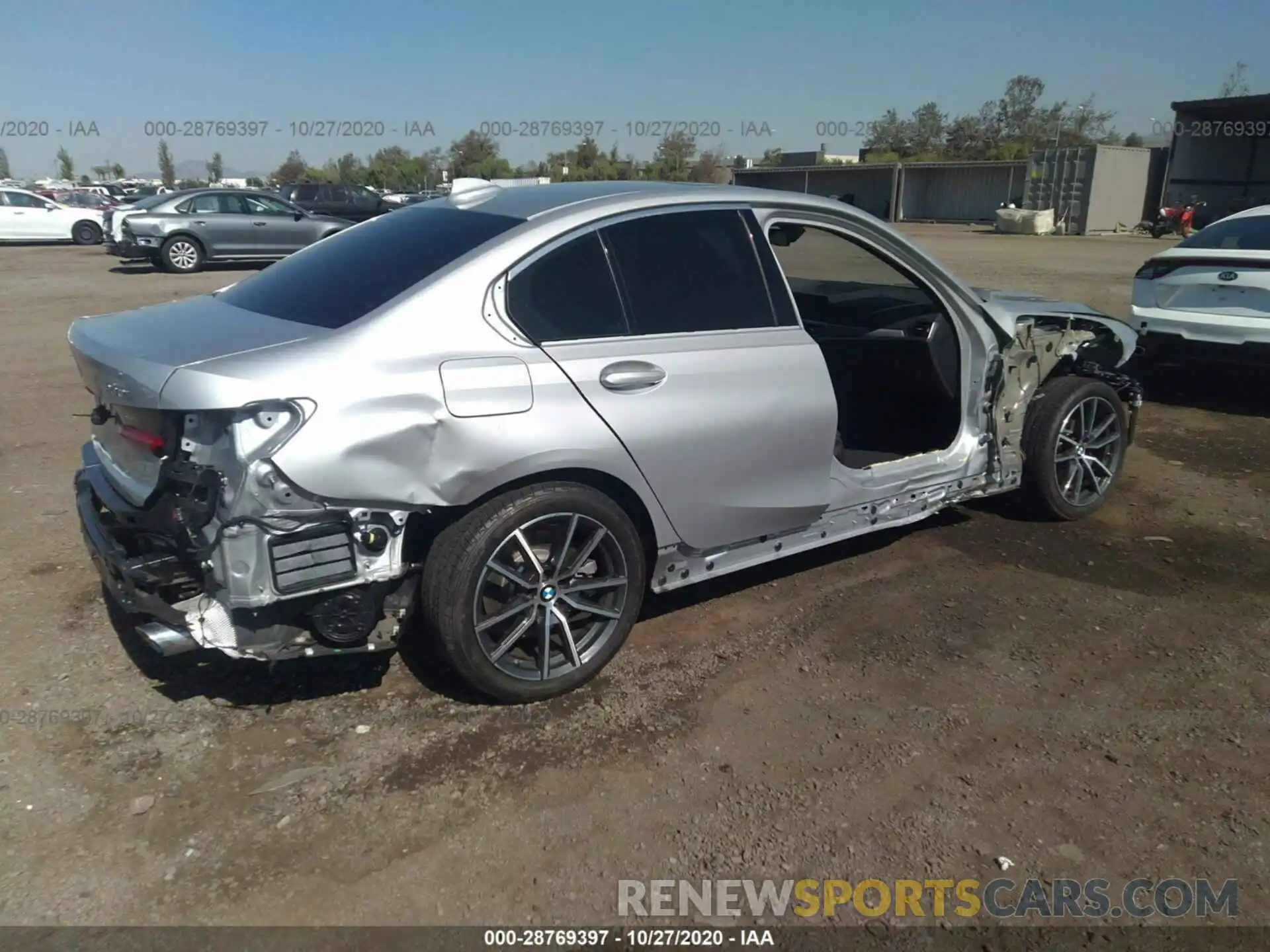 4 Фотография поврежденного автомобиля WBA5R1C00LFH41263 BMW 3 SERIES 2020