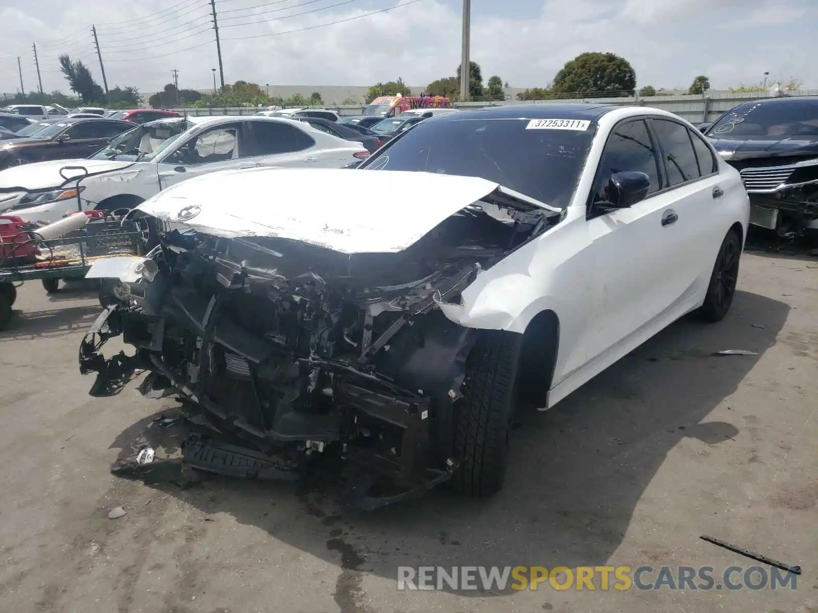 2 Фотография поврежденного автомобиля WBA5R1C01LFH78922 BMW 3 SERIES 2020