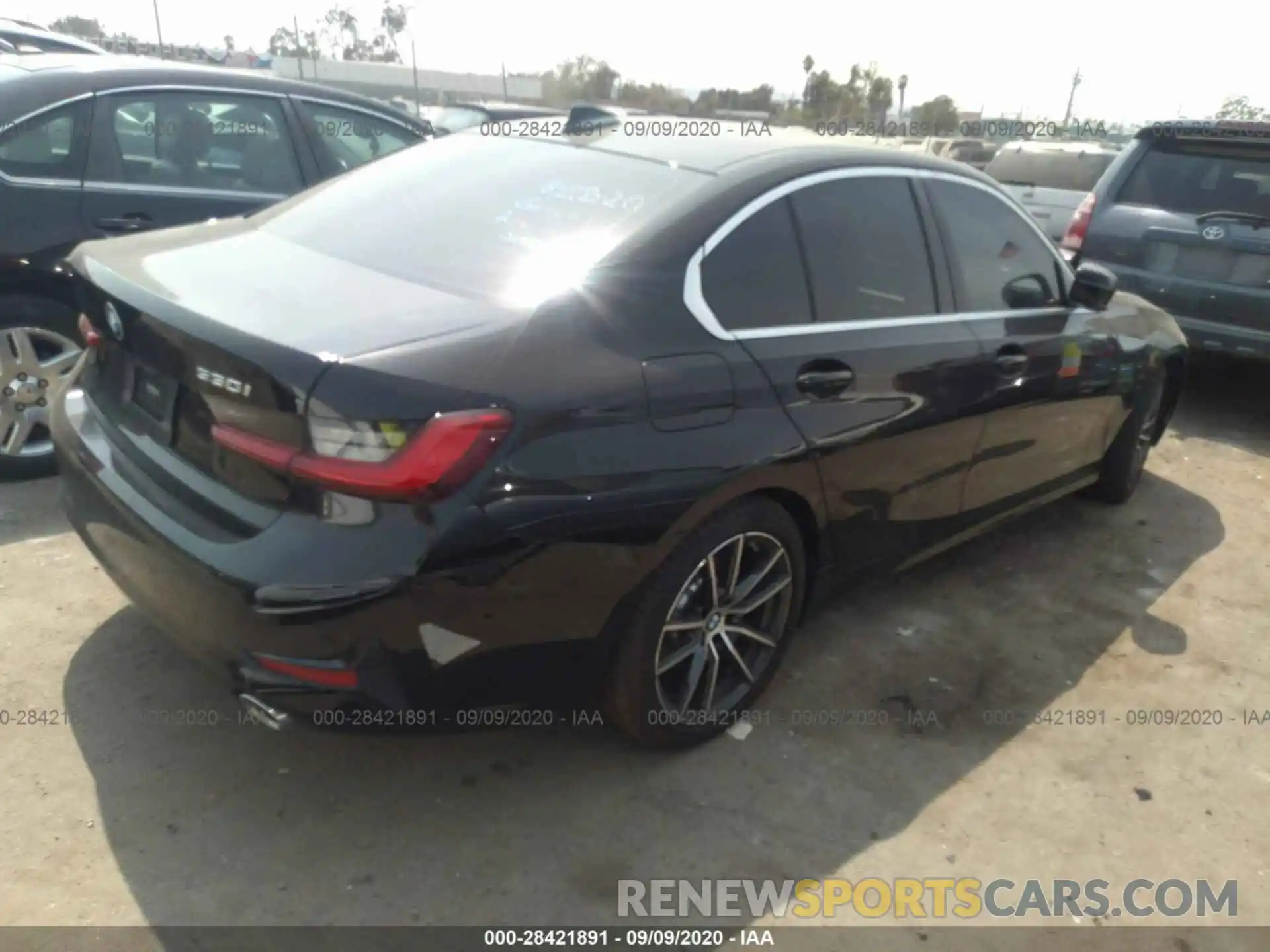 4 Photograph of a damaged car WBA5R1C01LFJ28159 BMW 3 SERIES 2020