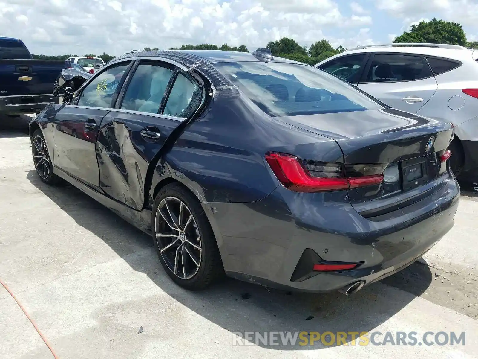 3 Photograph of a damaged car WBA5R1C03LFH35635 BMW 3 SERIES 2020