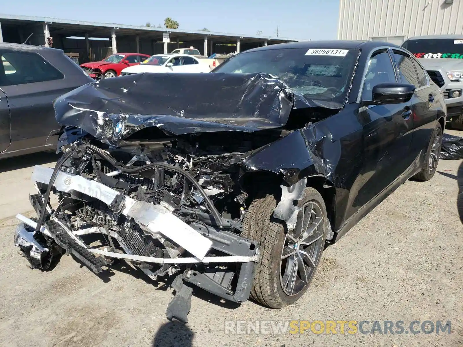 2 Фотография поврежденного автомобиля WBA5R1C03LFH44500 BMW 3 SERIES 2020