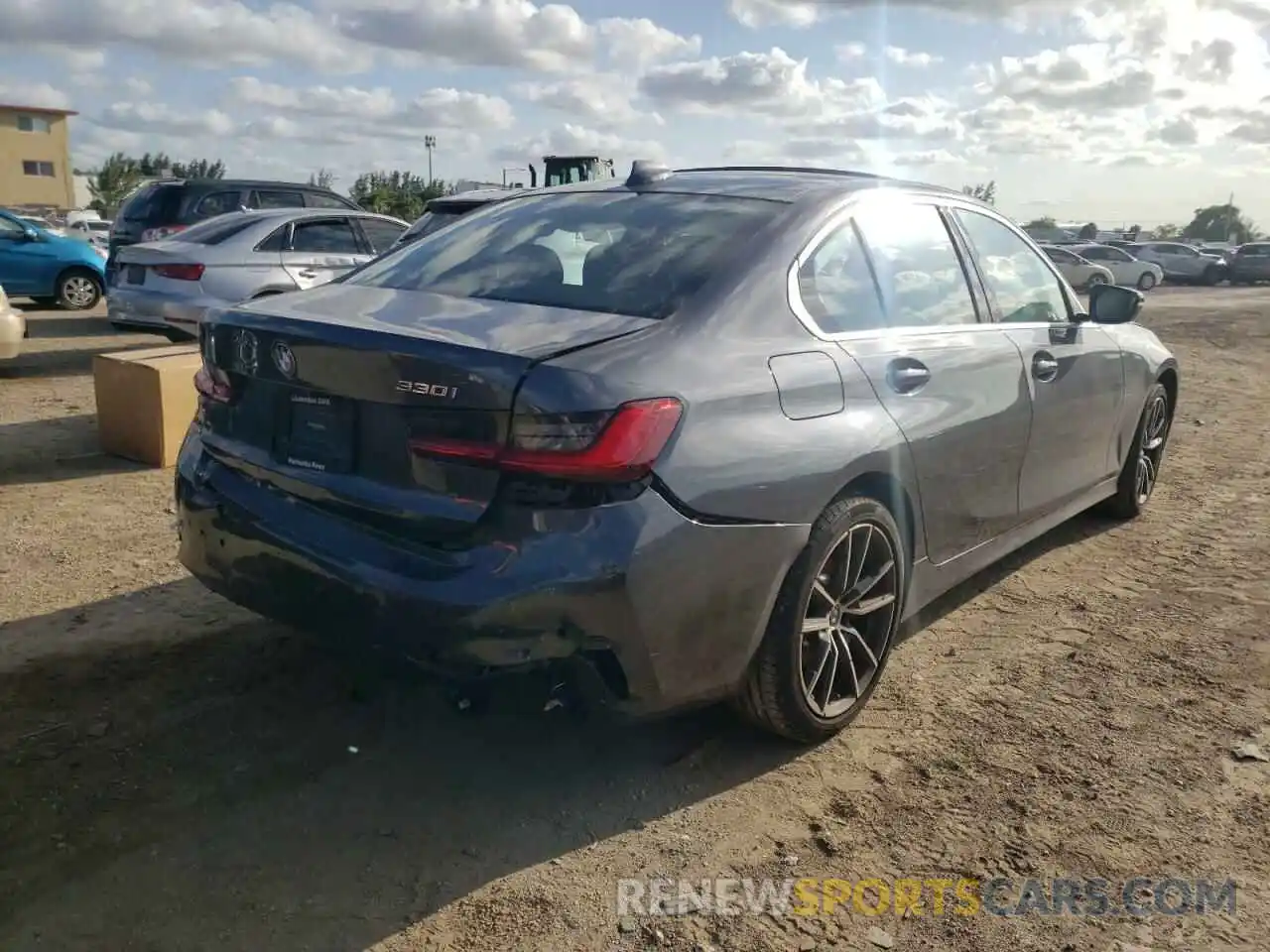 4 Photograph of a damaged car WBA5R1C03LFH48191 BMW 3 SERIES 2020