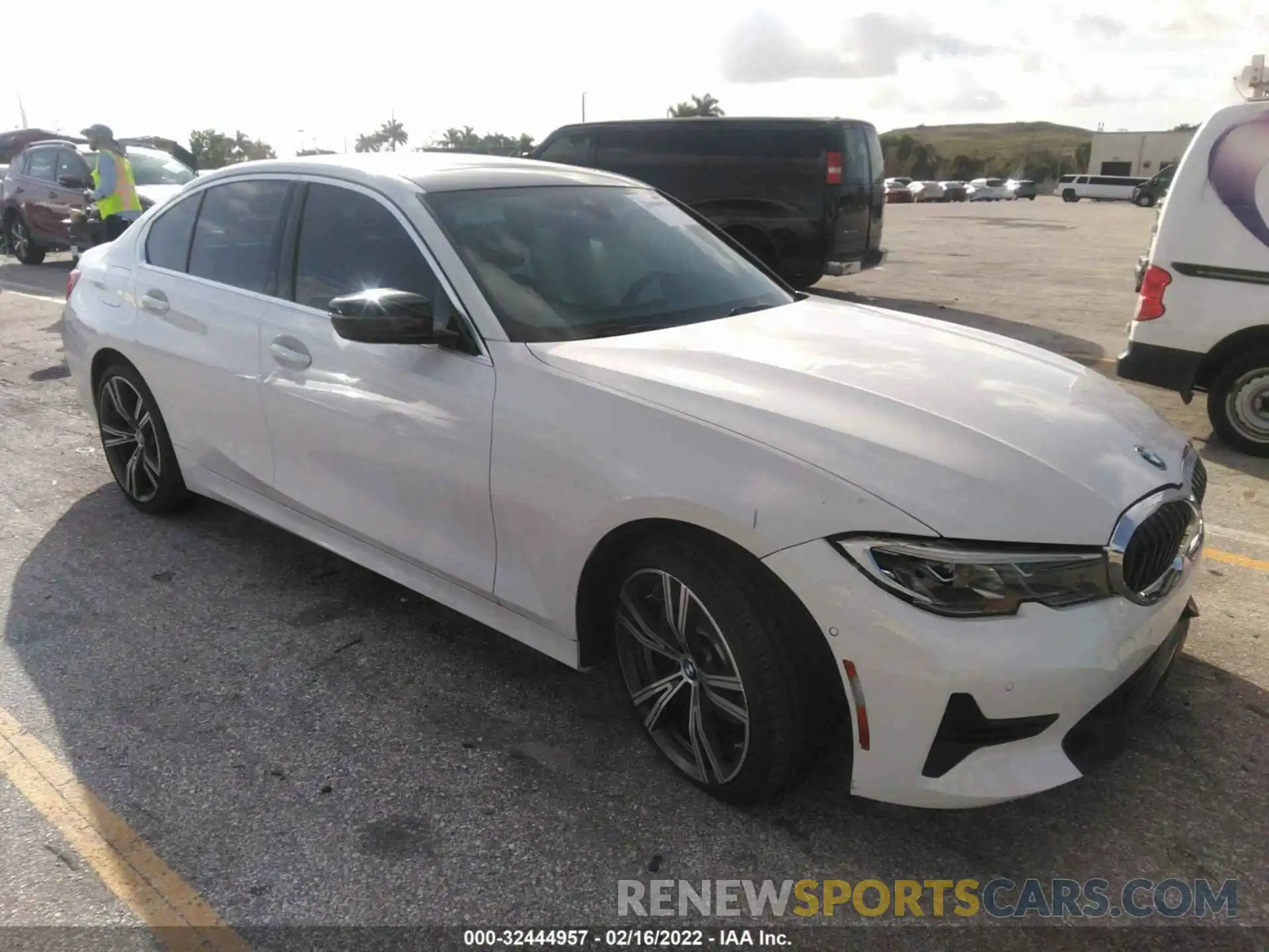 1 Photograph of a damaged car WBA5R1C04LFH89672 BMW 3 SERIES 2020