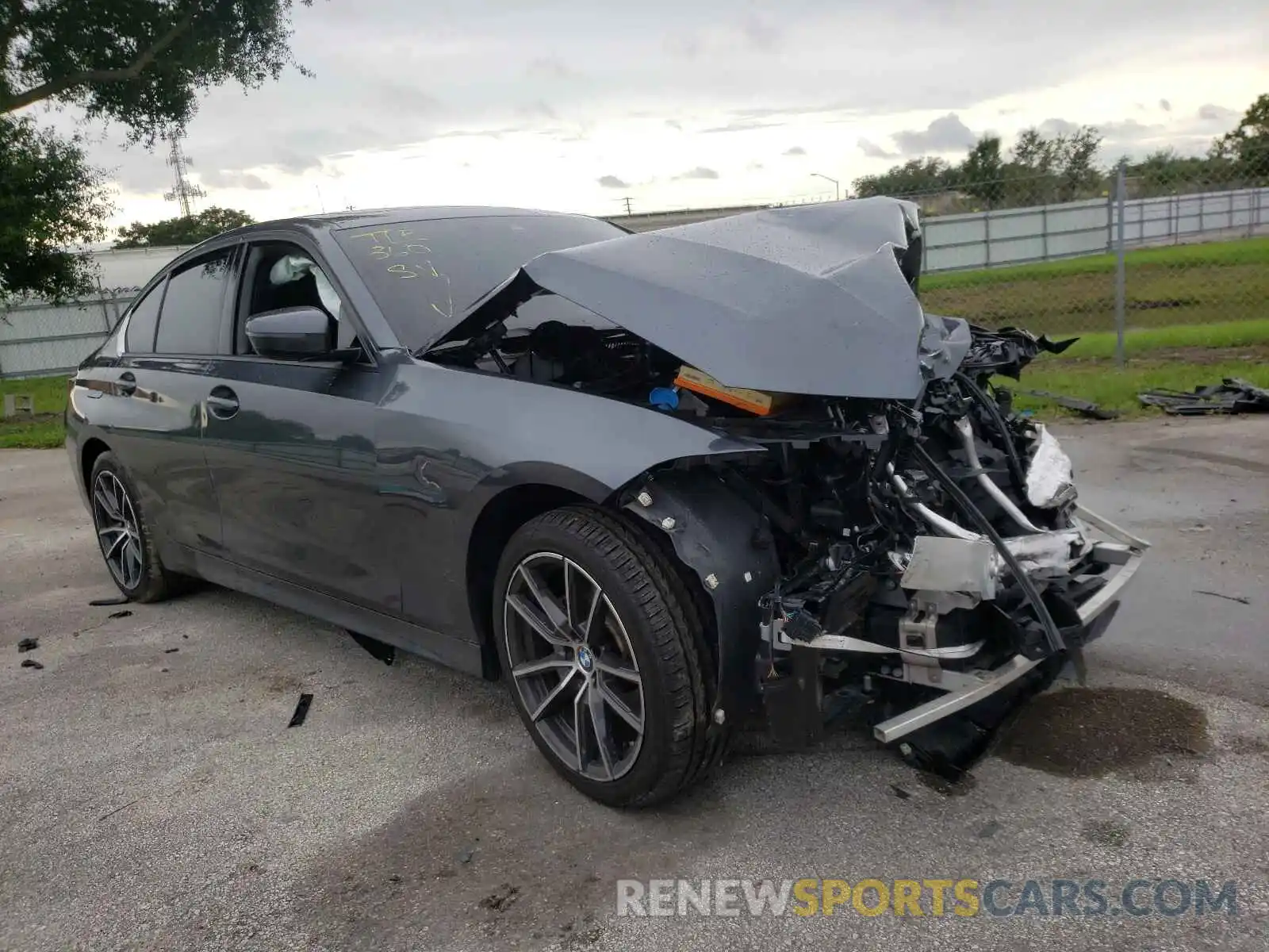 1 Photograph of a damaged car WBA5R1C05LFH35801 BMW 3 SERIES 2020