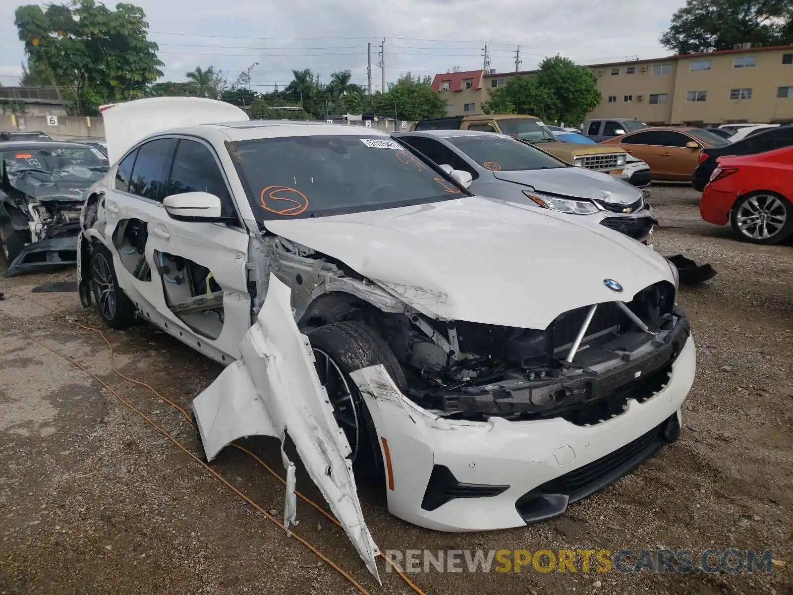 1 Photograph of a damaged car WBA5R1C06LFH50811 BMW 3 SERIES 2020