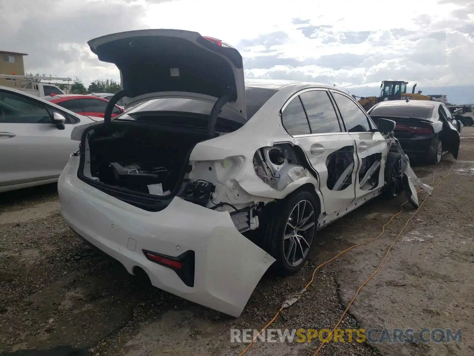 4 Photograph of a damaged car WBA5R1C06LFH50811 BMW 3 SERIES 2020