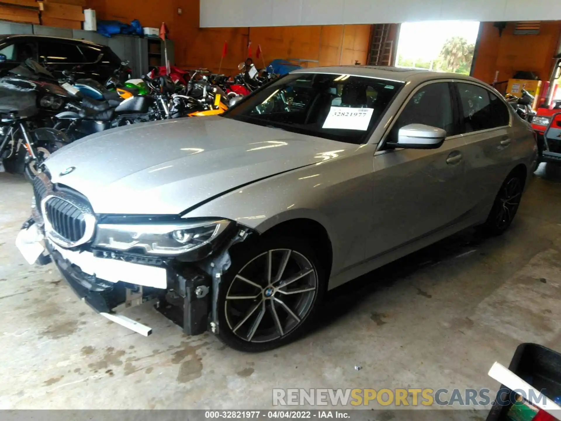 2 Photograph of a damaged car WBA5R1C06LFH84070 BMW 3 SERIES 2020