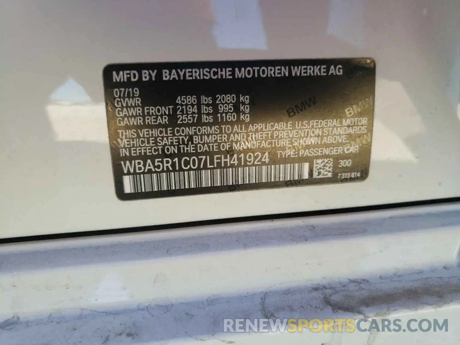 10 Photograph of a damaged car WBA5R1C07LFH41924 BMW 3 SERIES 2020