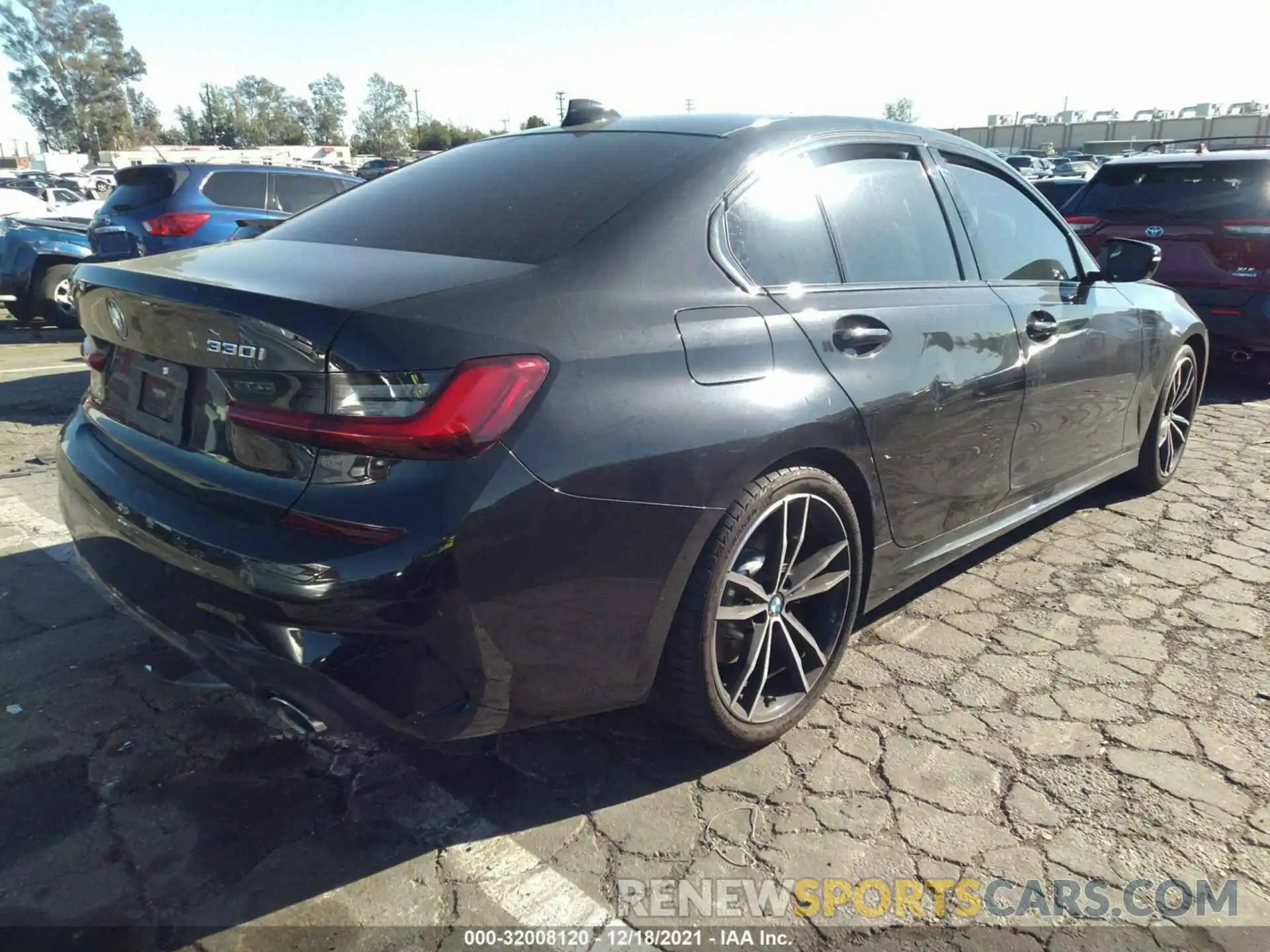 4 Photograph of a damaged car WBA5R1C07LFH51563 BMW 3 SERIES 2020