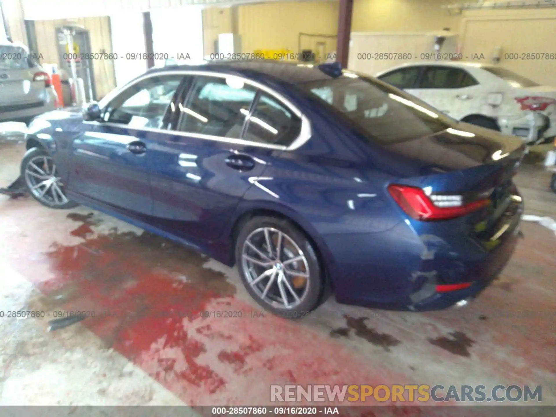 3 Photograph of a damaged car WBA5R1C07LFH51627 BMW 3 SERIES 2020