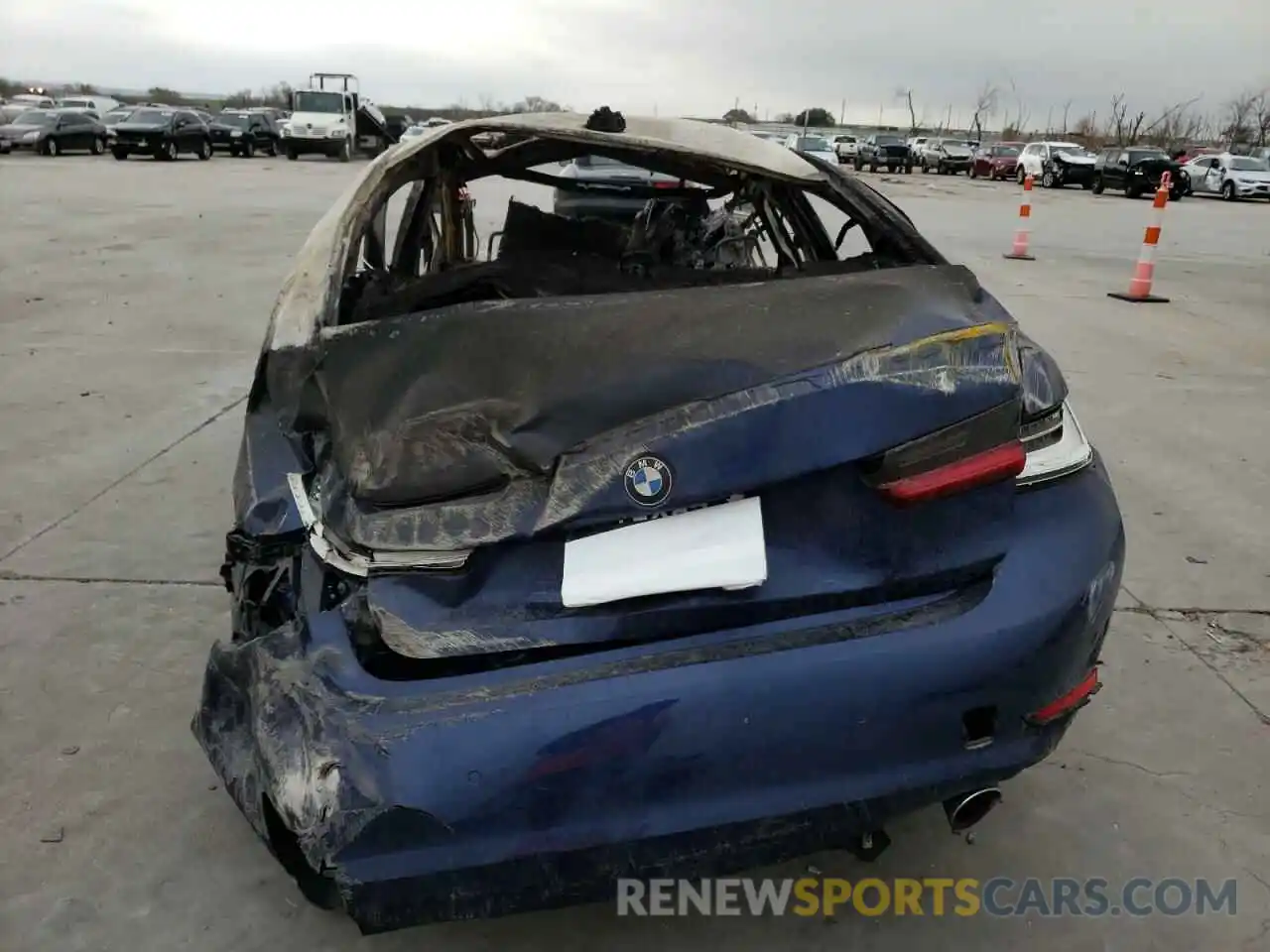 10 Photograph of a damaged car WBA5R1C09LFH44162 BMW 3 SERIES 2020