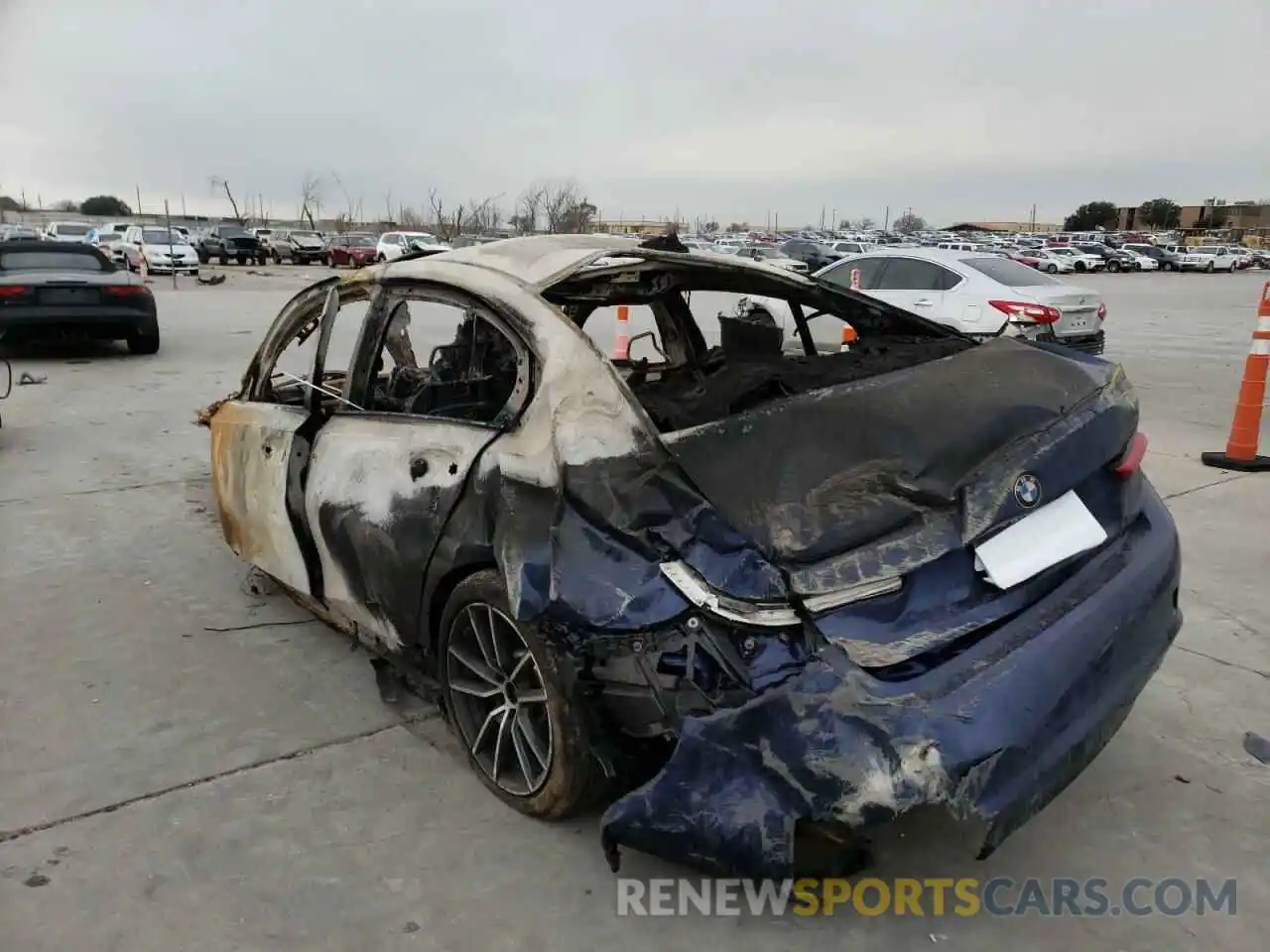 3 Photograph of a damaged car WBA5R1C09LFH44162 BMW 3 SERIES 2020