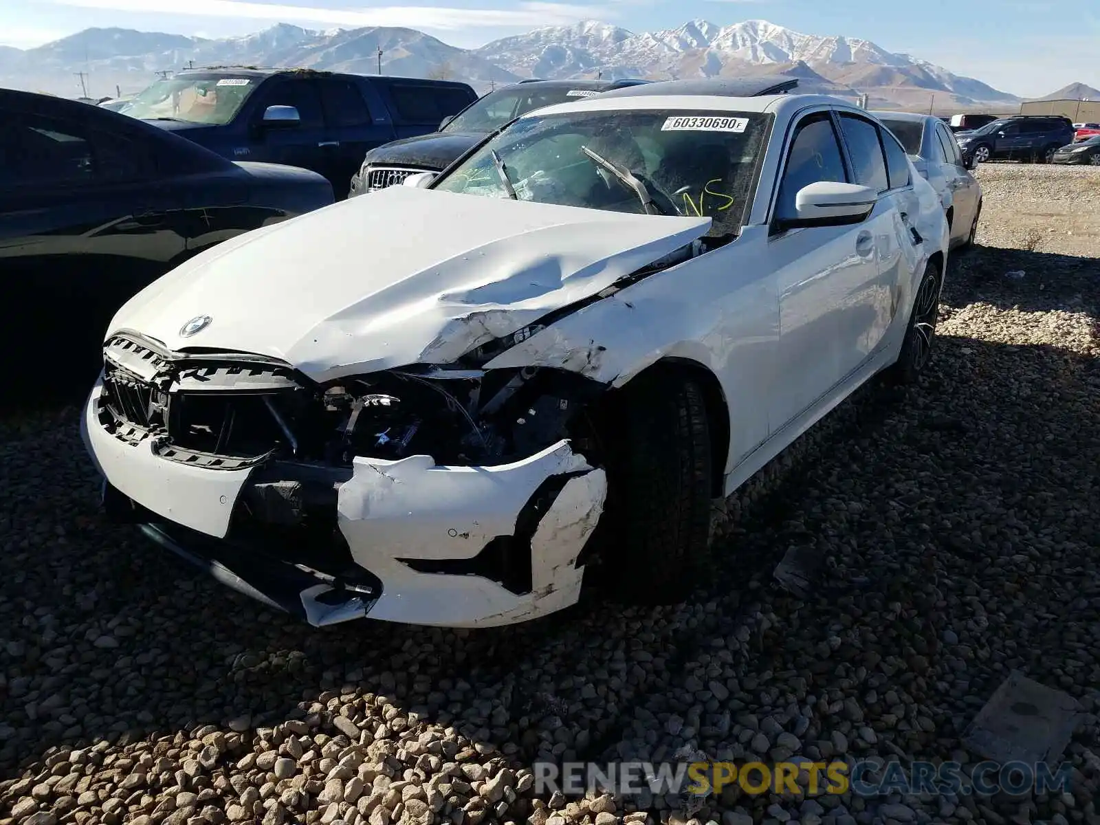 2 Фотография поврежденного автомобиля WBA5R7C04LFH40555 BMW 3 SERIES 2020