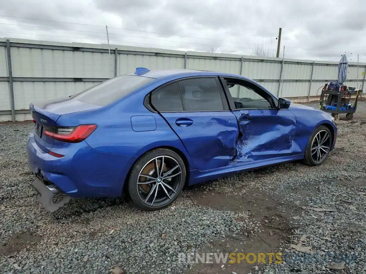 3 Photograph of a damaged car WBA5R7C04LFH43567 BMW 3 SERIES 2020