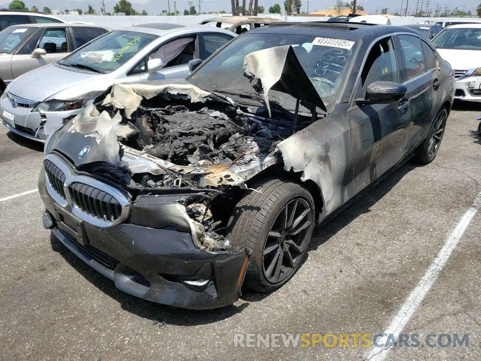 2 Фотография поврежденного автомобиля WBA5R7C05LFH33923 BMW 3 SERIES 2020