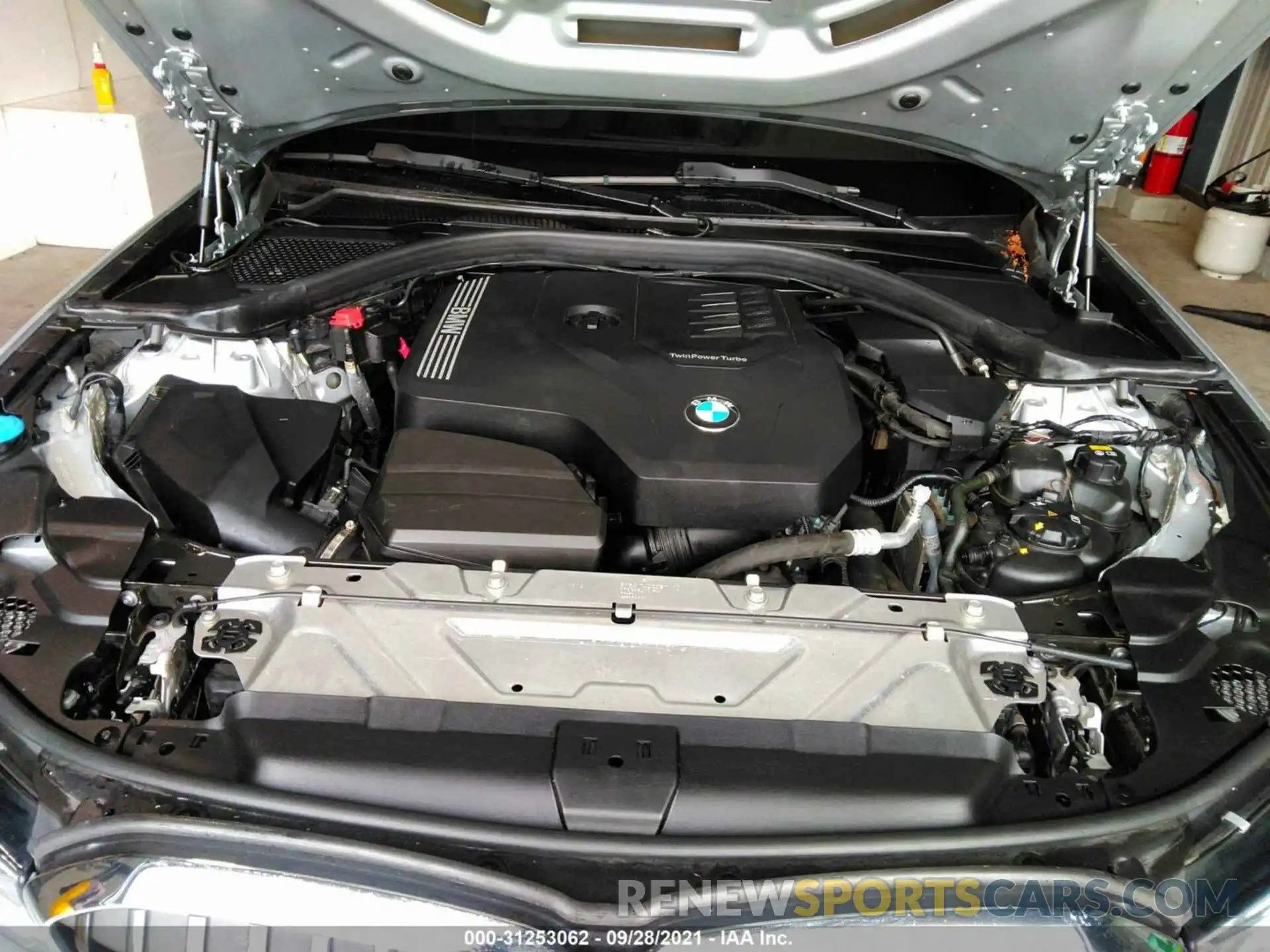 10 Фотография поврежденного автомобиля WBA5R7C08LFH39151 BMW 3 SERIES 2020