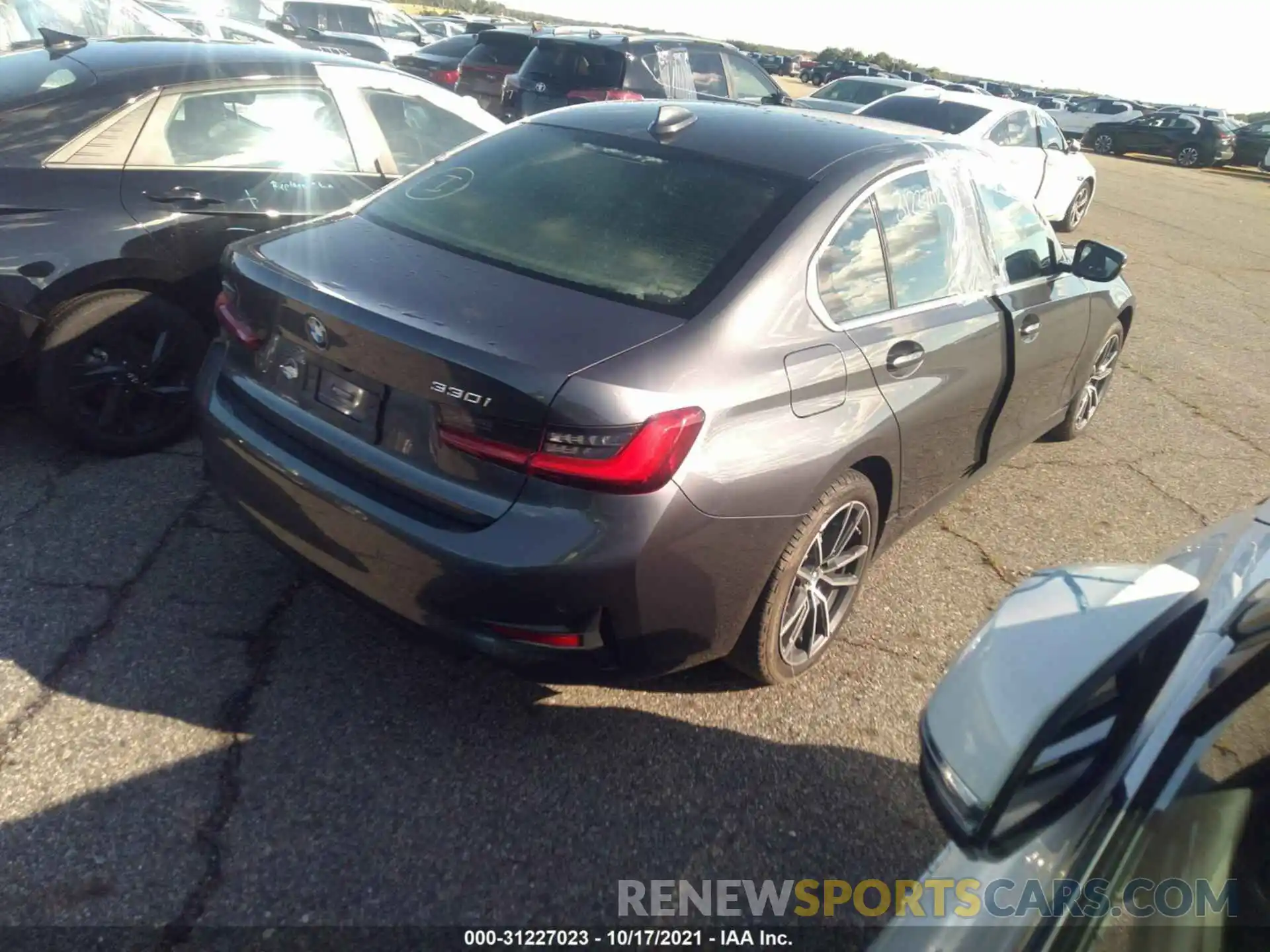 4 Photograph of a damaged car WBA5R7C08LFJ09854 BMW 3 SERIES 2020