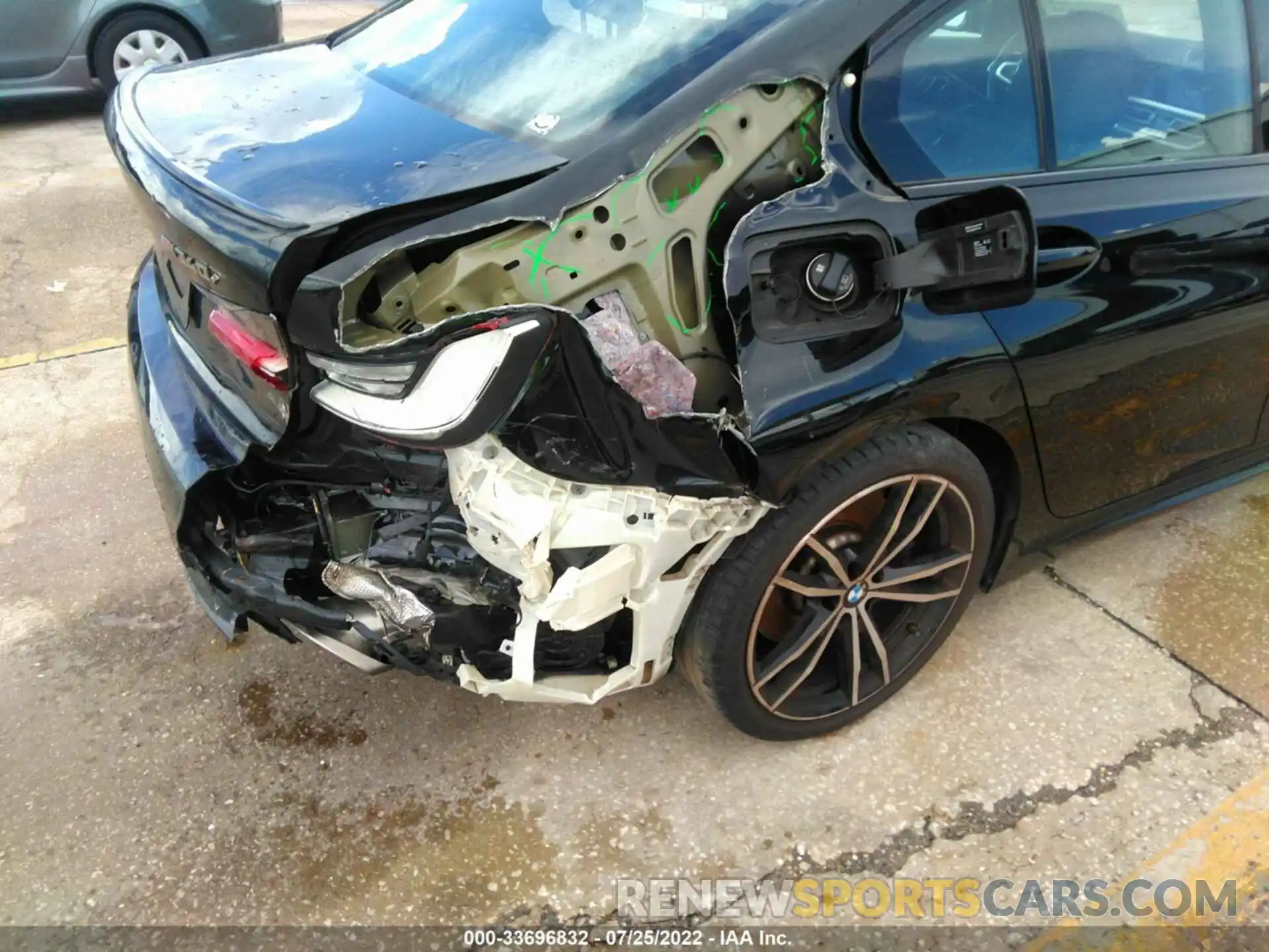 6 Photograph of a damaged car WBA5U7C04LFH28999 BMW 3 SERIES 2020