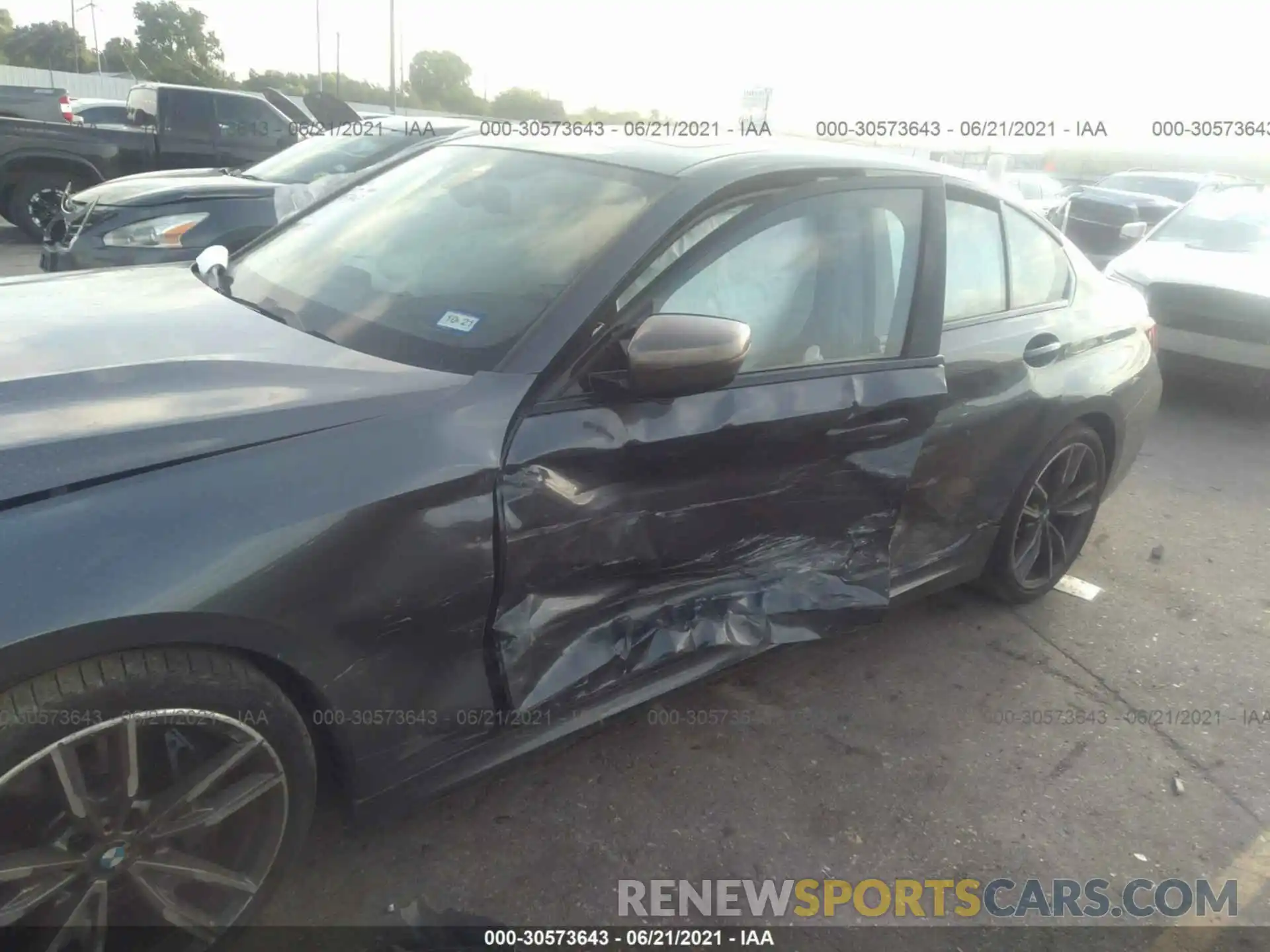 6 Photograph of a damaged car WBA5U7C04LFH69892 BMW 3 SERIES 2020