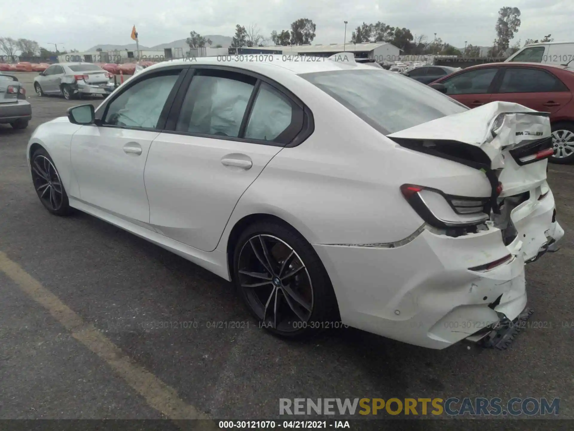 3 Photograph of a damaged car WBA5U7C06LFH69683 BMW 3 SERIES 2020