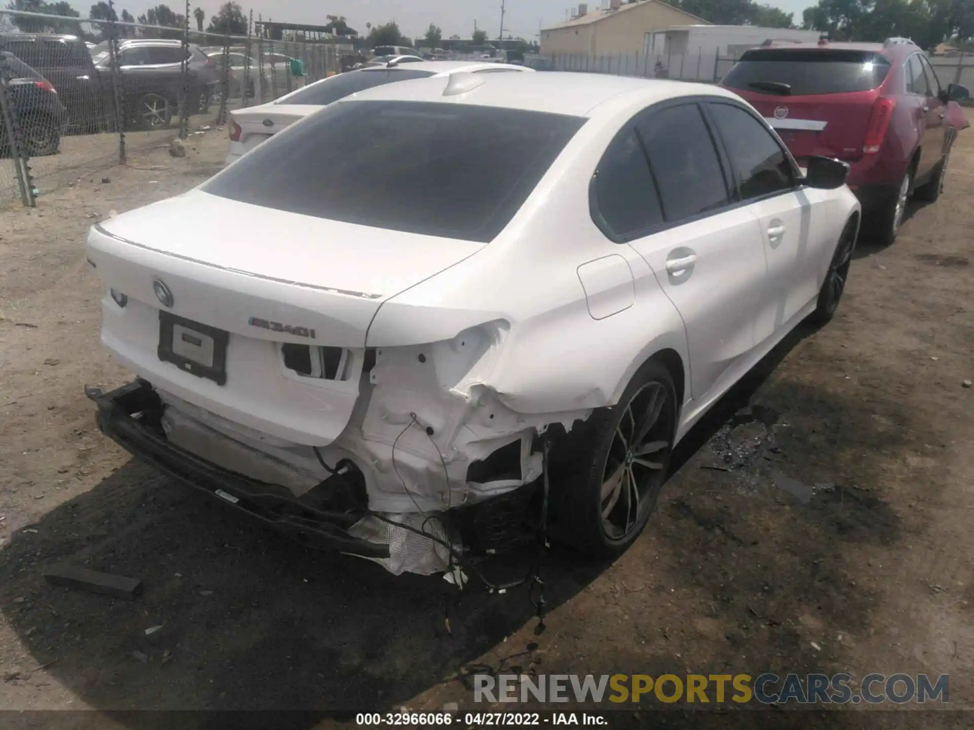 4 Photograph of a damaged car WBA5U9C01LAF54611 BMW 3 SERIES 2020