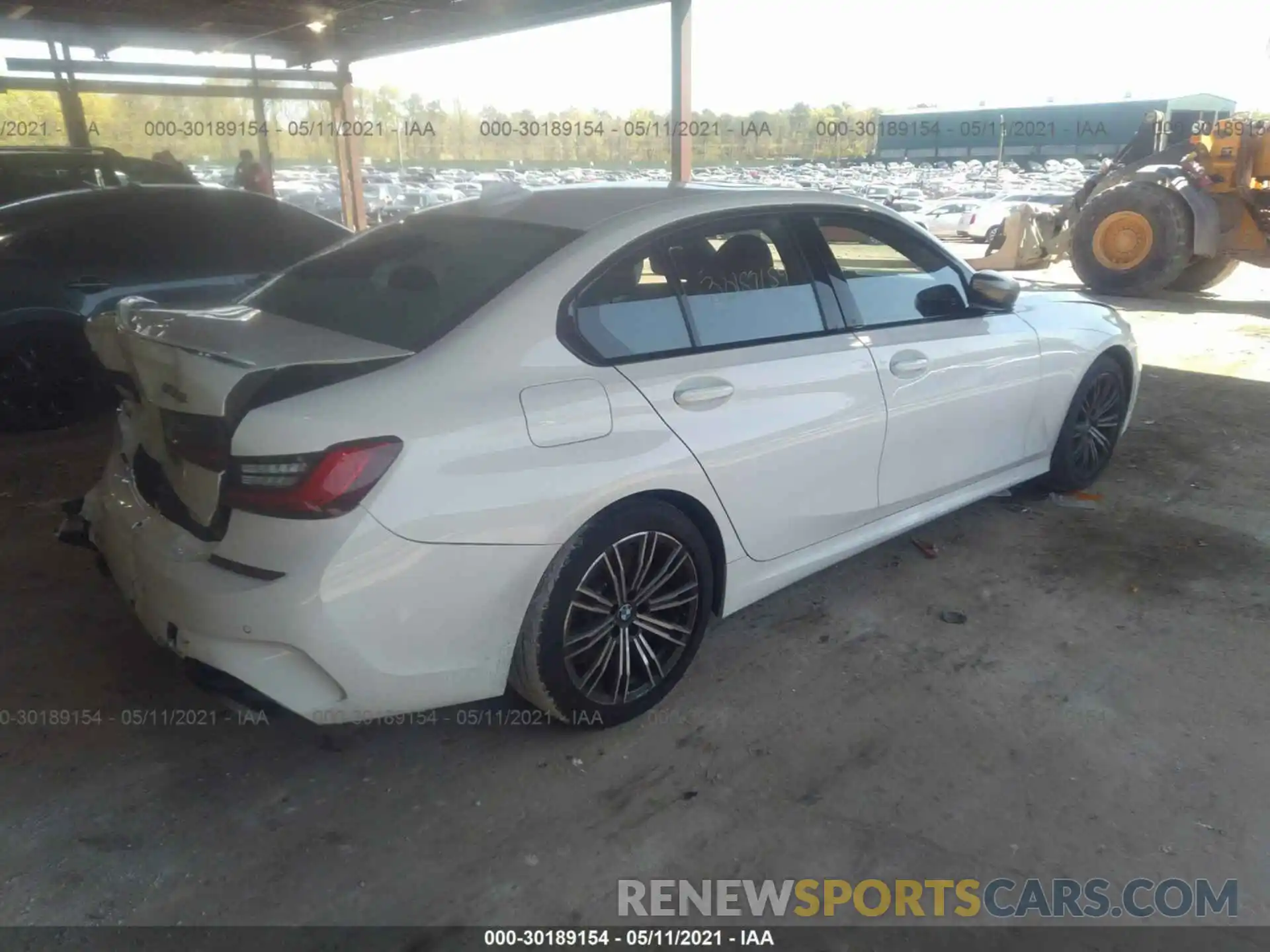 4 Photograph of a damaged car WBA5U9C01LFH29846 BMW 3 SERIES 2020