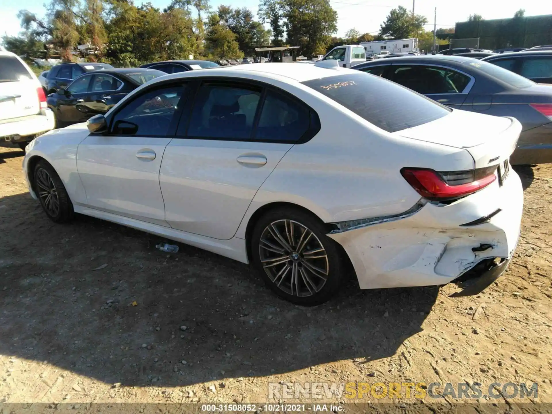 3 Photograph of a damaged car WBA5U9C02LFJ83121 BMW 3 SERIES 2020